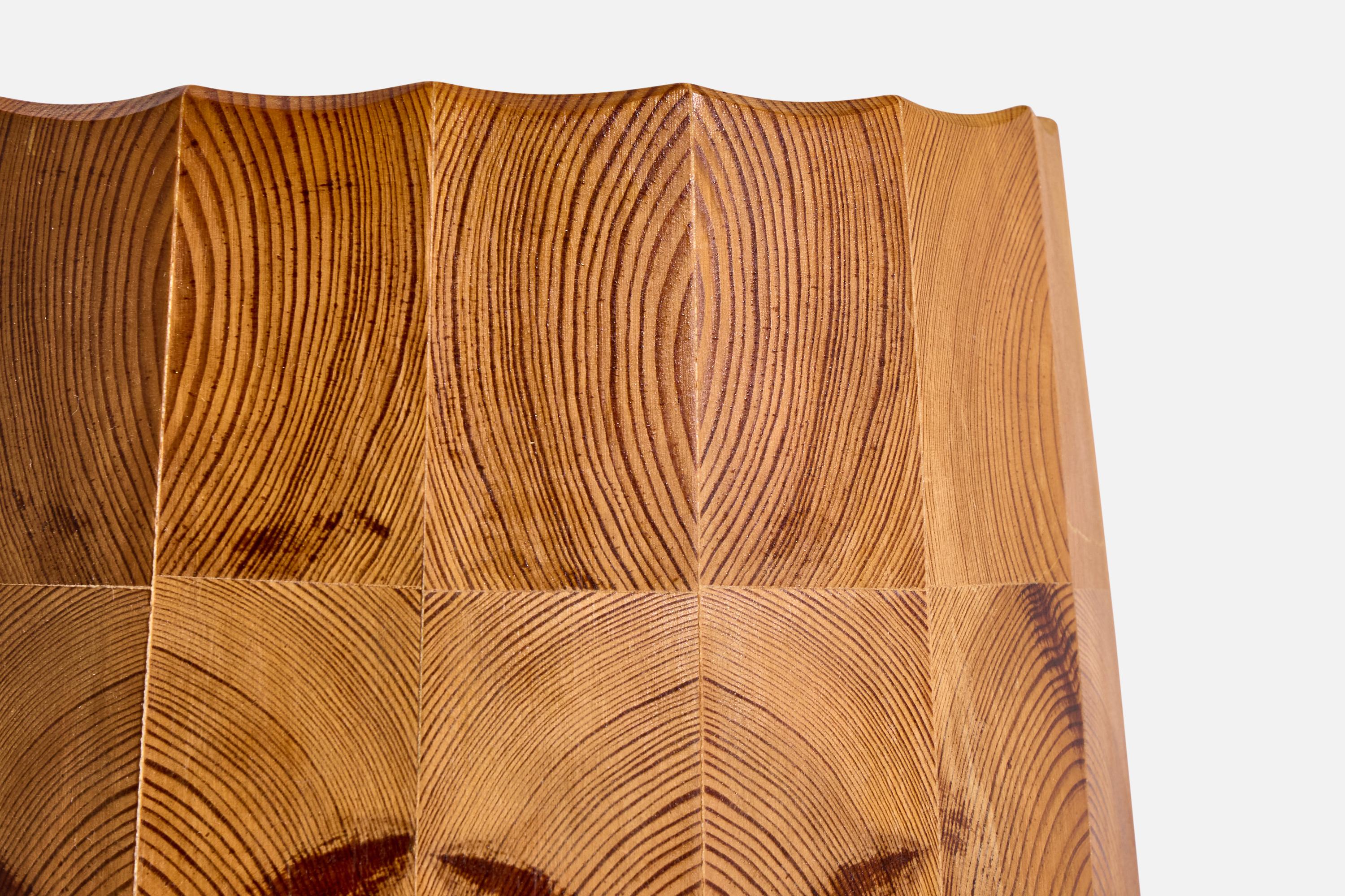 Swedish Designer, Wall Lights, Pine, Sweden, 1970s For Sale 2