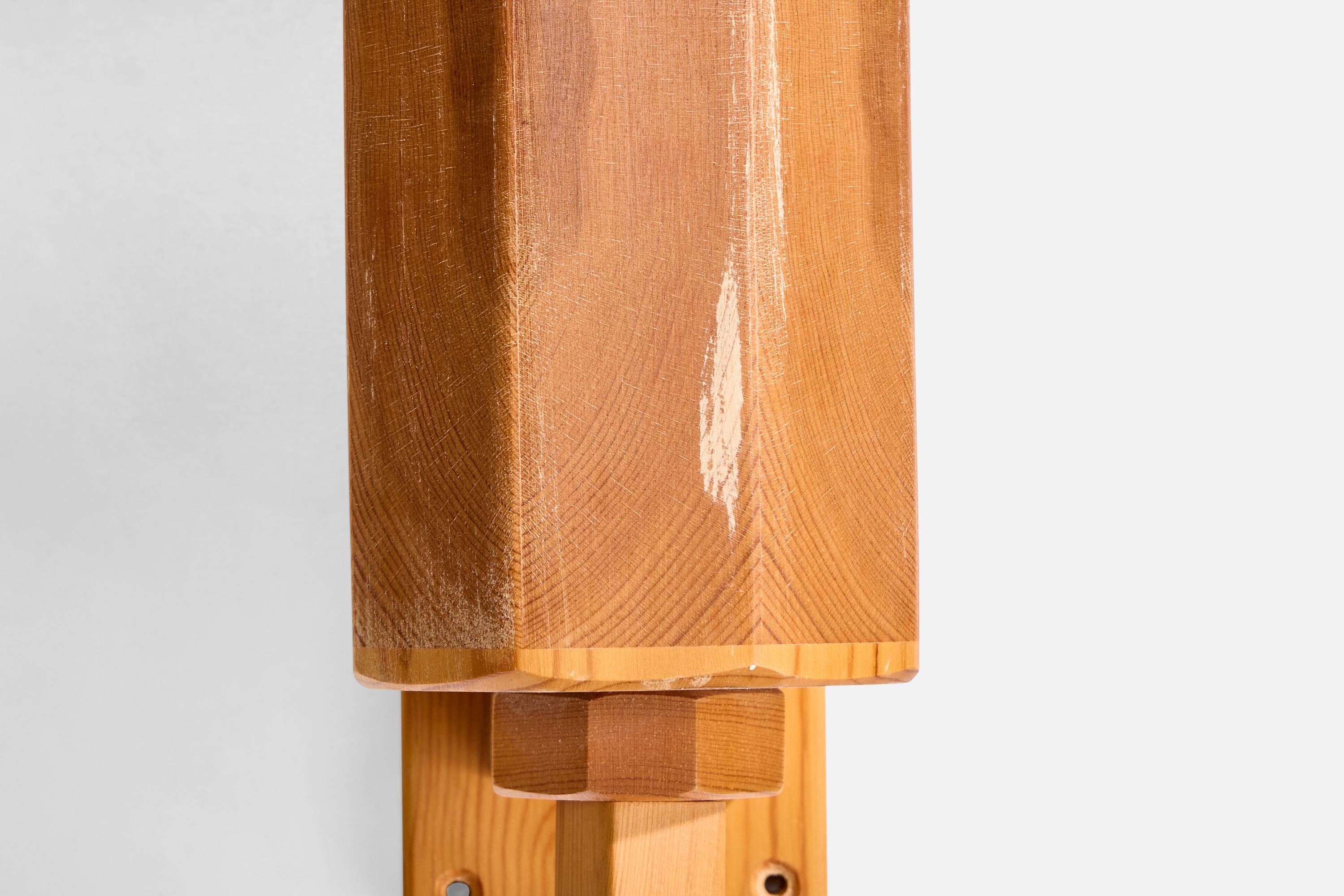 Swedish Designer, Wall Lights, Pine, Sweden, 1970s For Sale 4