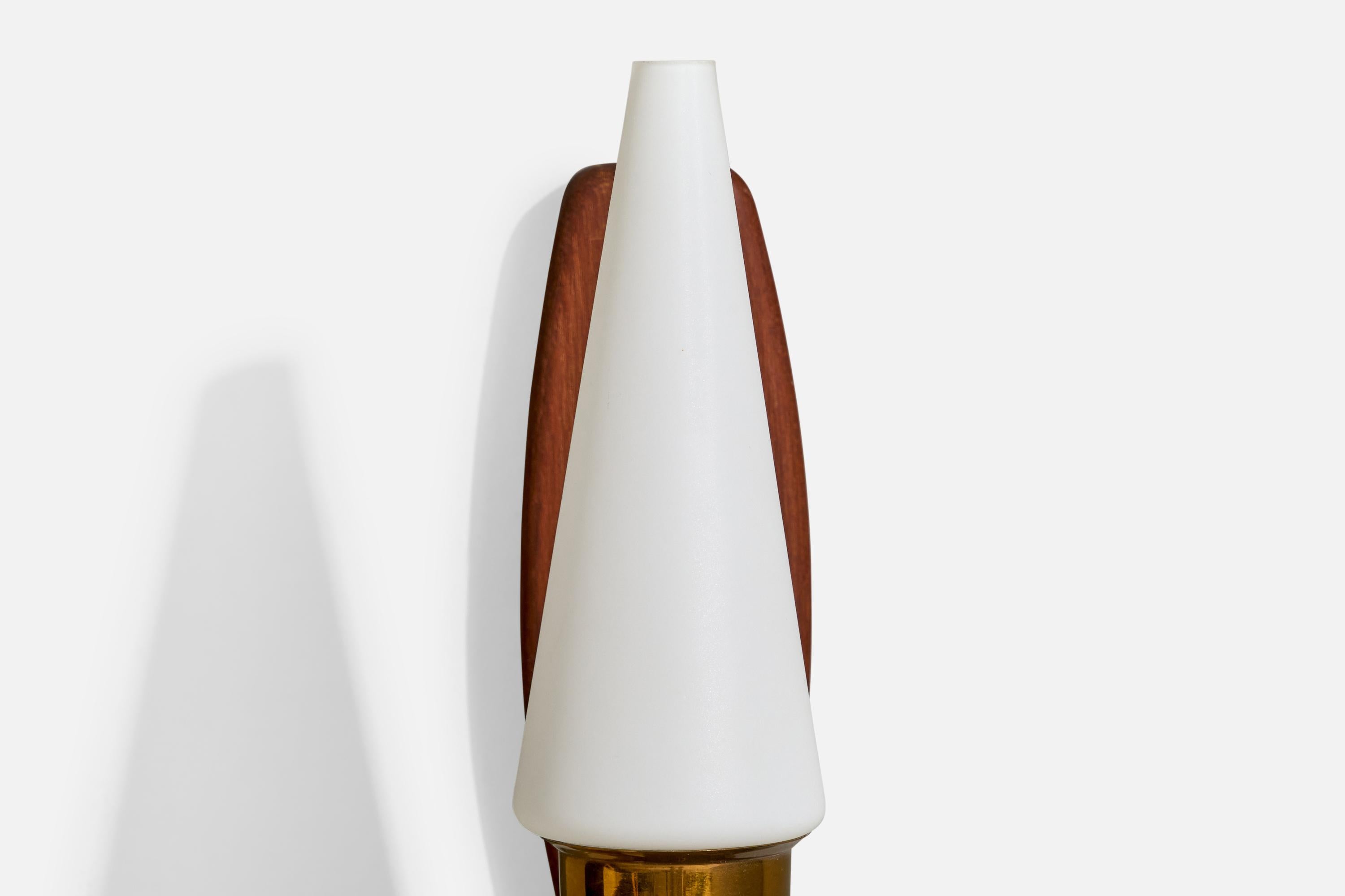 Design/One, Lights, Teck, Laiton, Verre, Suède, années 1950 en vente 5