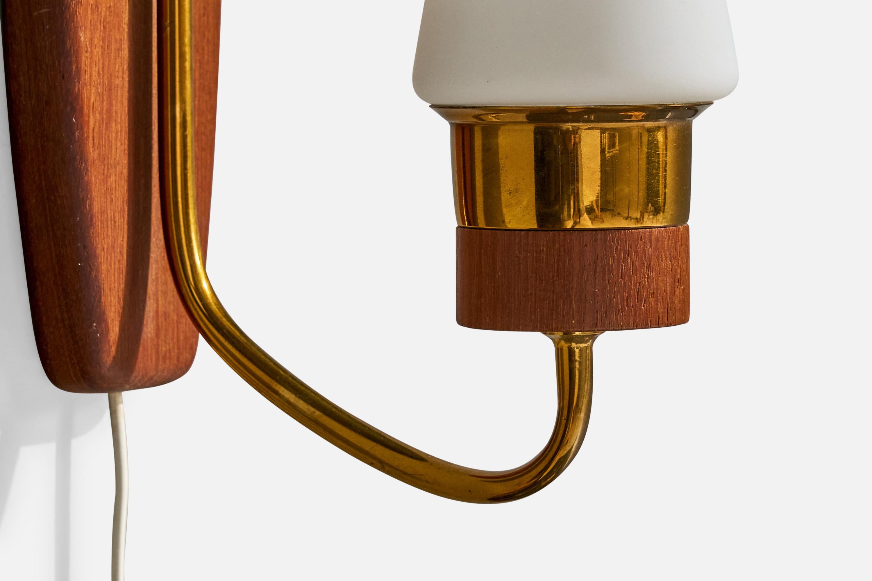 Design/One, Lights, Teck, Laiton, Verre, Suède, années 1950 en vente 2