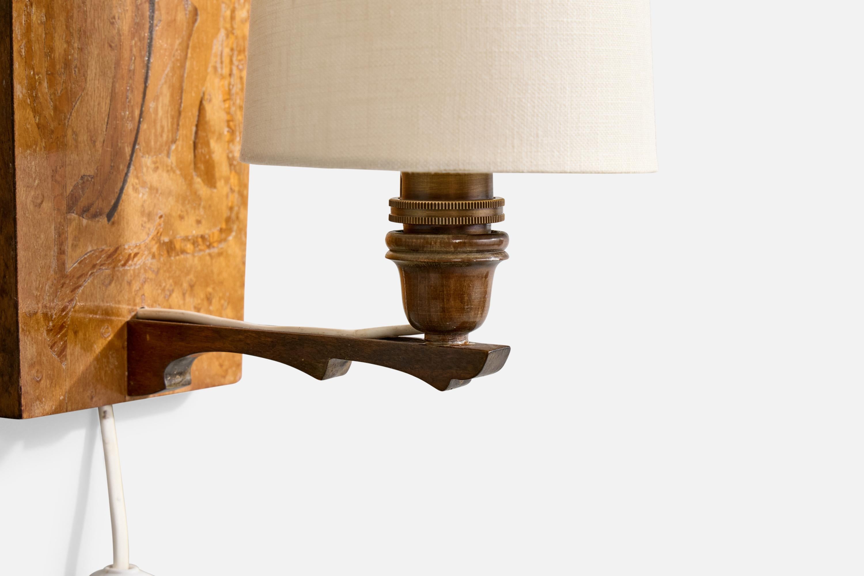 Design/One, Design-Light, Wood, Brass, Fabrice, Suède, années 1940 en vente 1