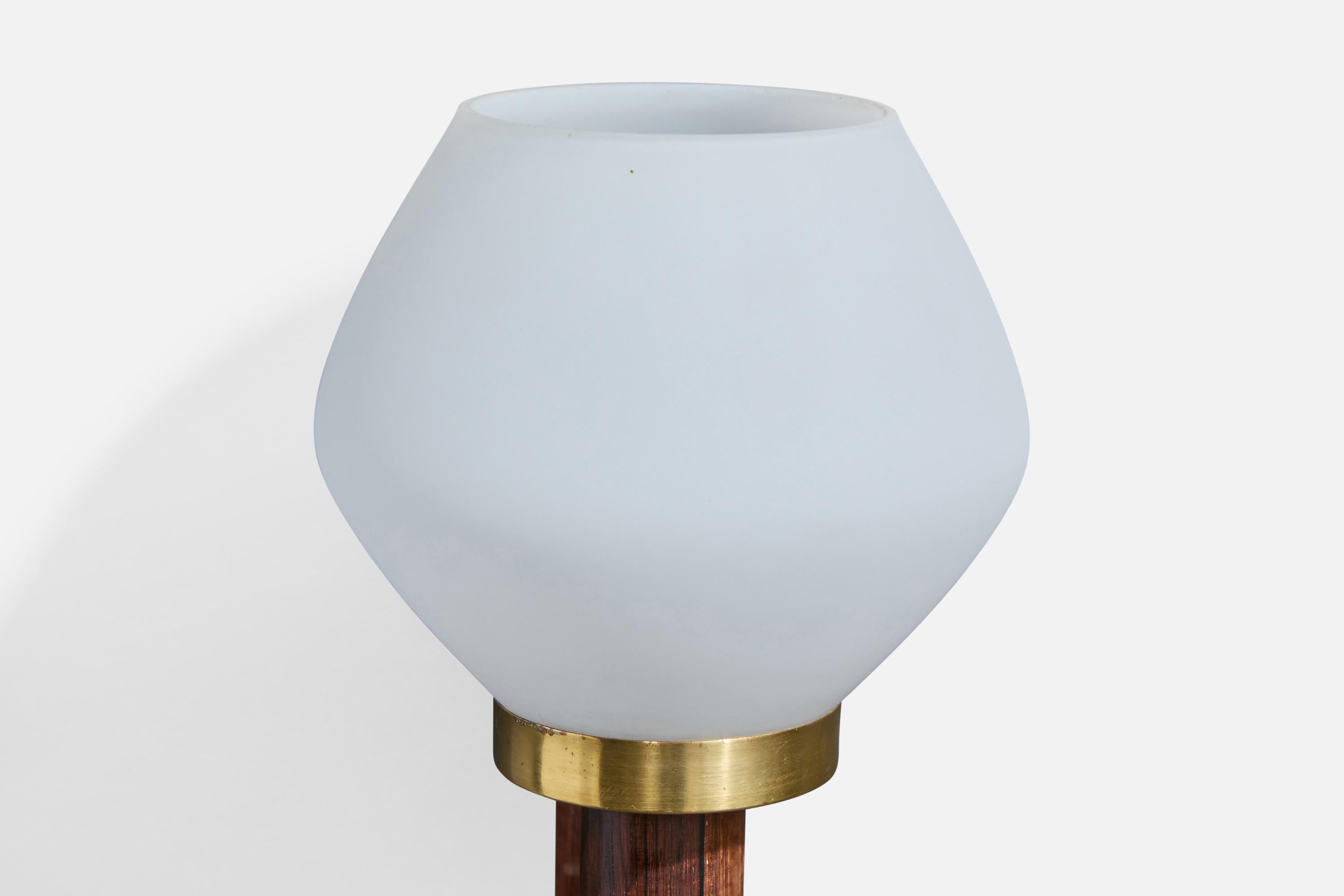 Design/One, appliques murales, Wood, laiton, verre, Suède, années 1960 en vente 2