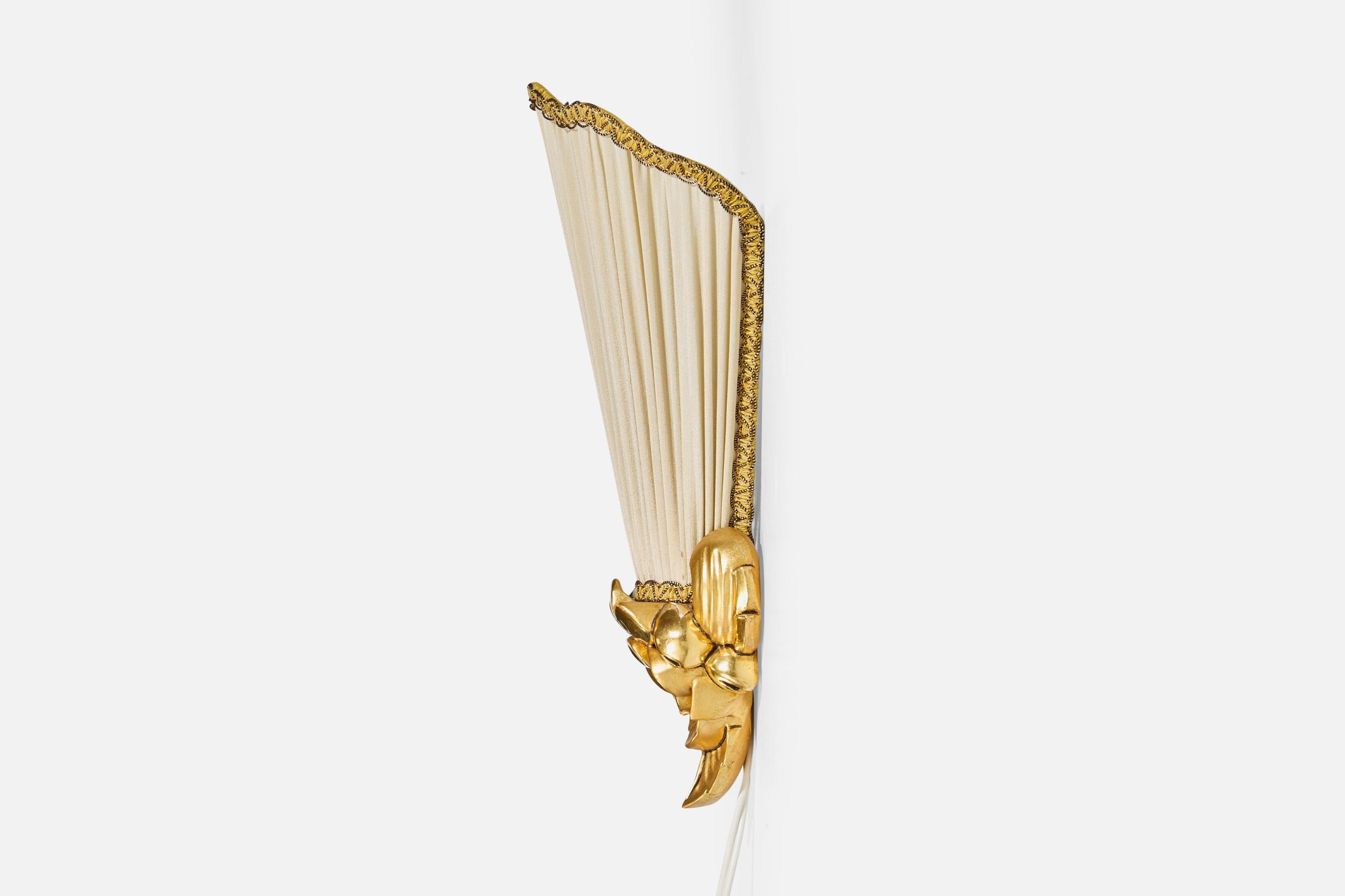 Metà XX secolo Designer svedese, lampade da parete, Wood, Fabrice, Svezia, anni '40 in vendita