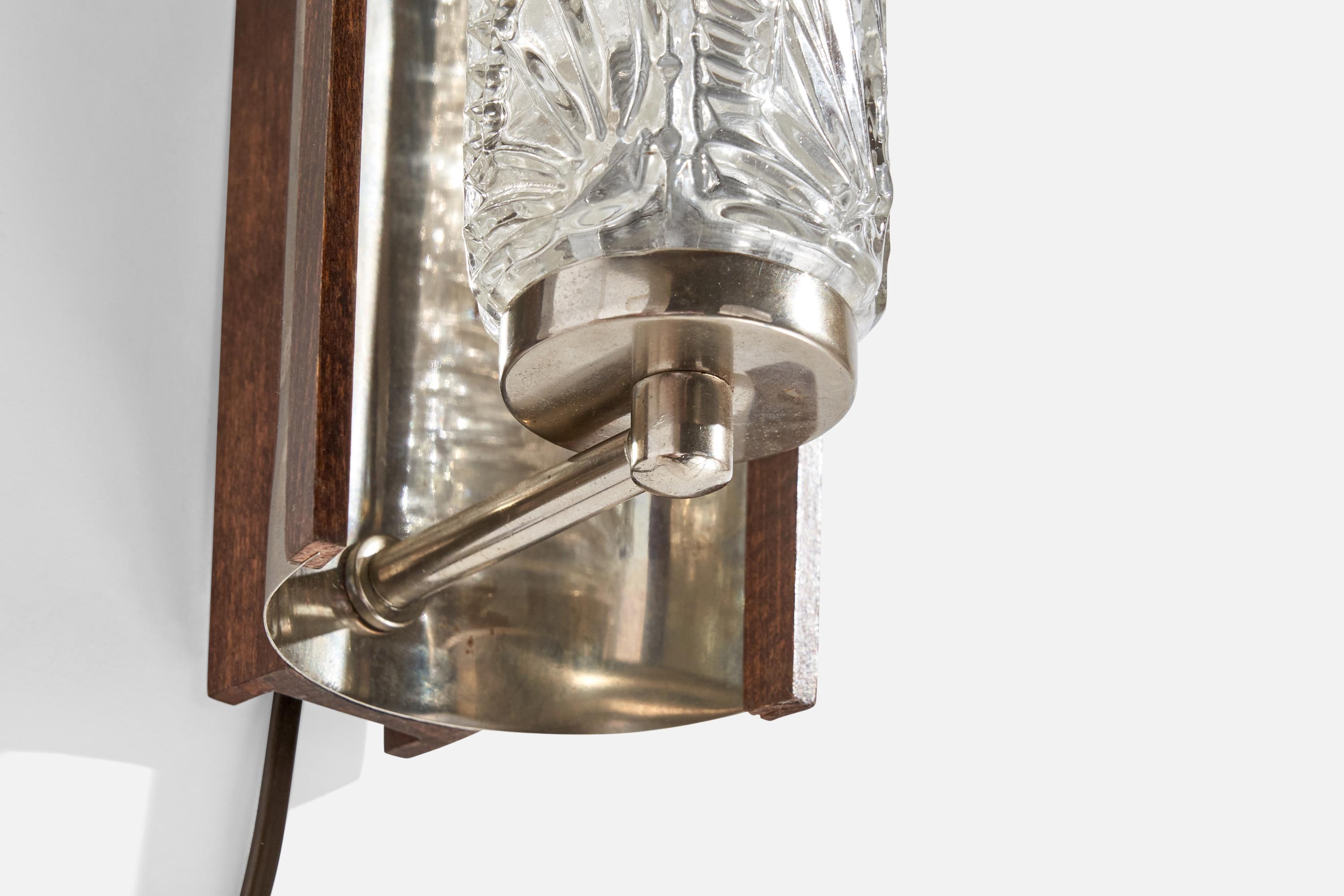 Schwedischer Designer, Wandleuchten, Holz, Glas, Nickel, Schweden, 1950er Jahre im Angebot 3