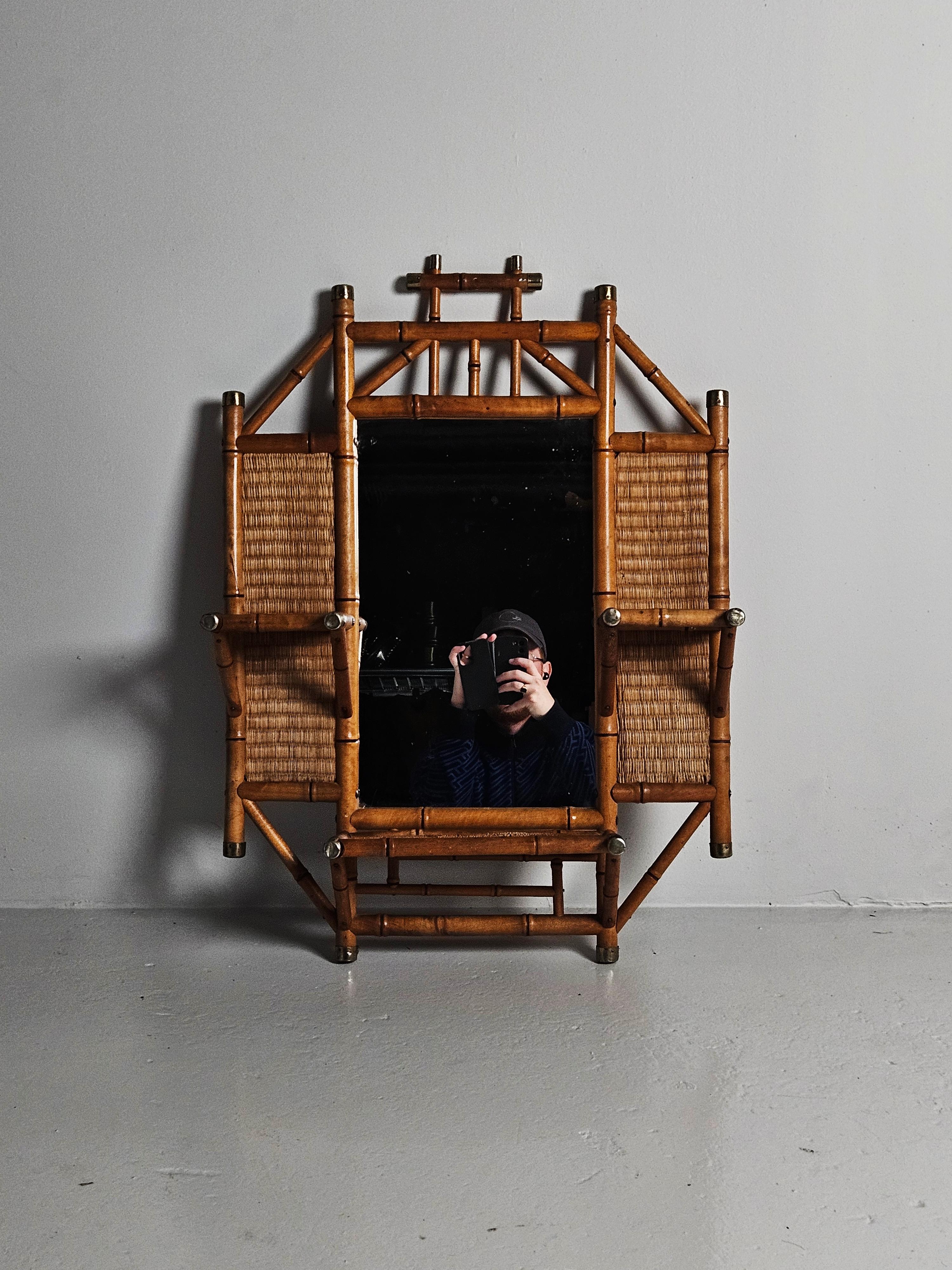 Swedish designer wall mirror by Bodafors, 1890s In Fair Condition In Eskilstuna, SE