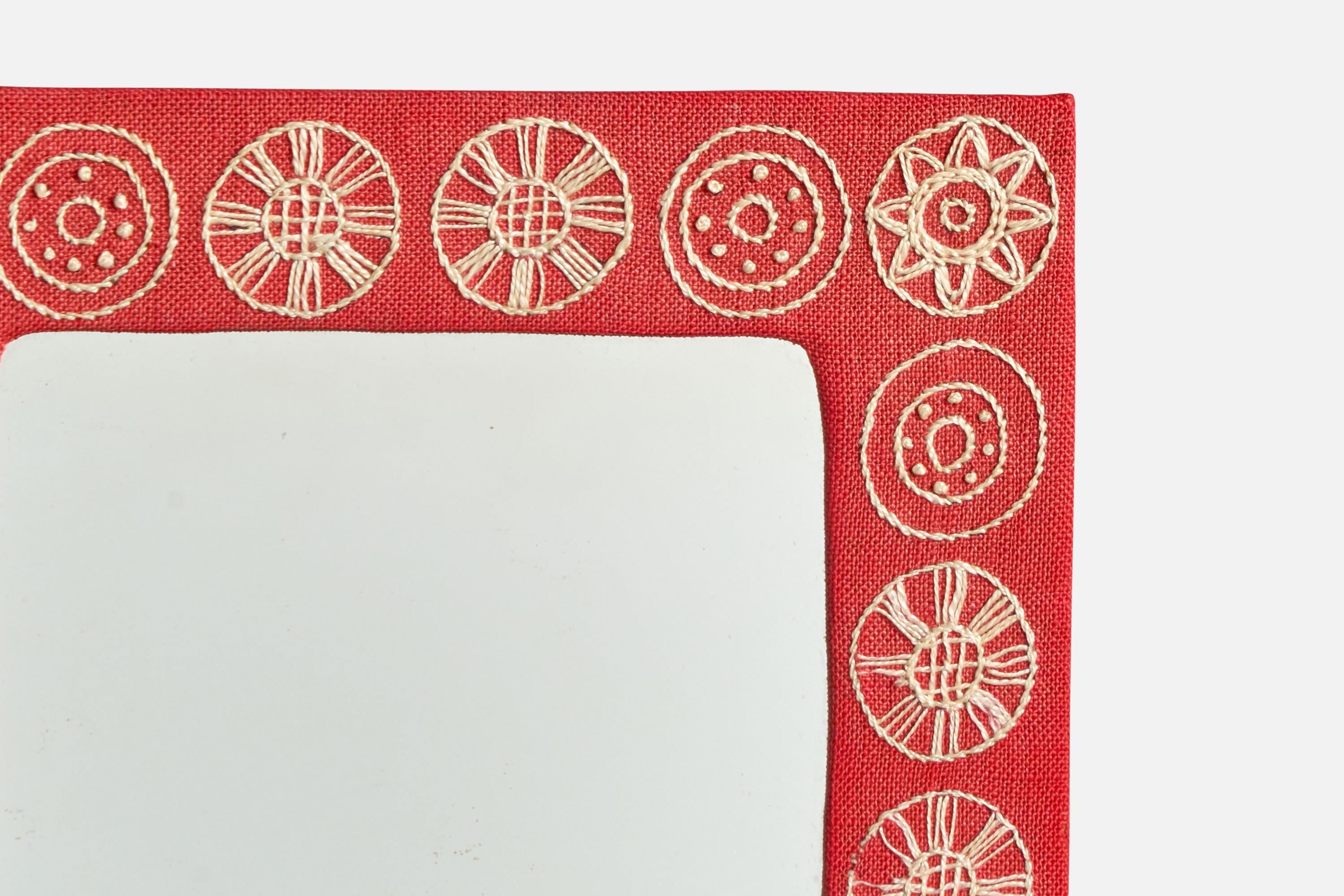 Schwedischer Designer, Wandspiegel, Stoff, Schweden, 1970er Jahre im Angebot 1