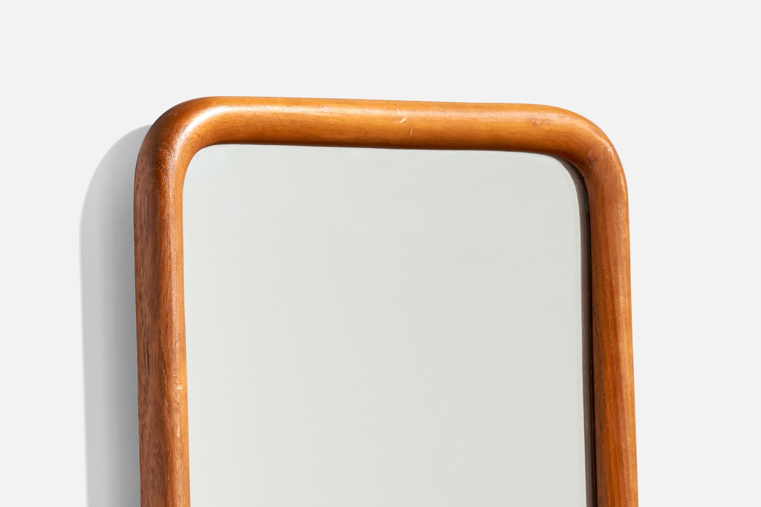 Suédois Designer suédois, miroir mural, Oak, miroir en verre, Suède, années 1950 en vente