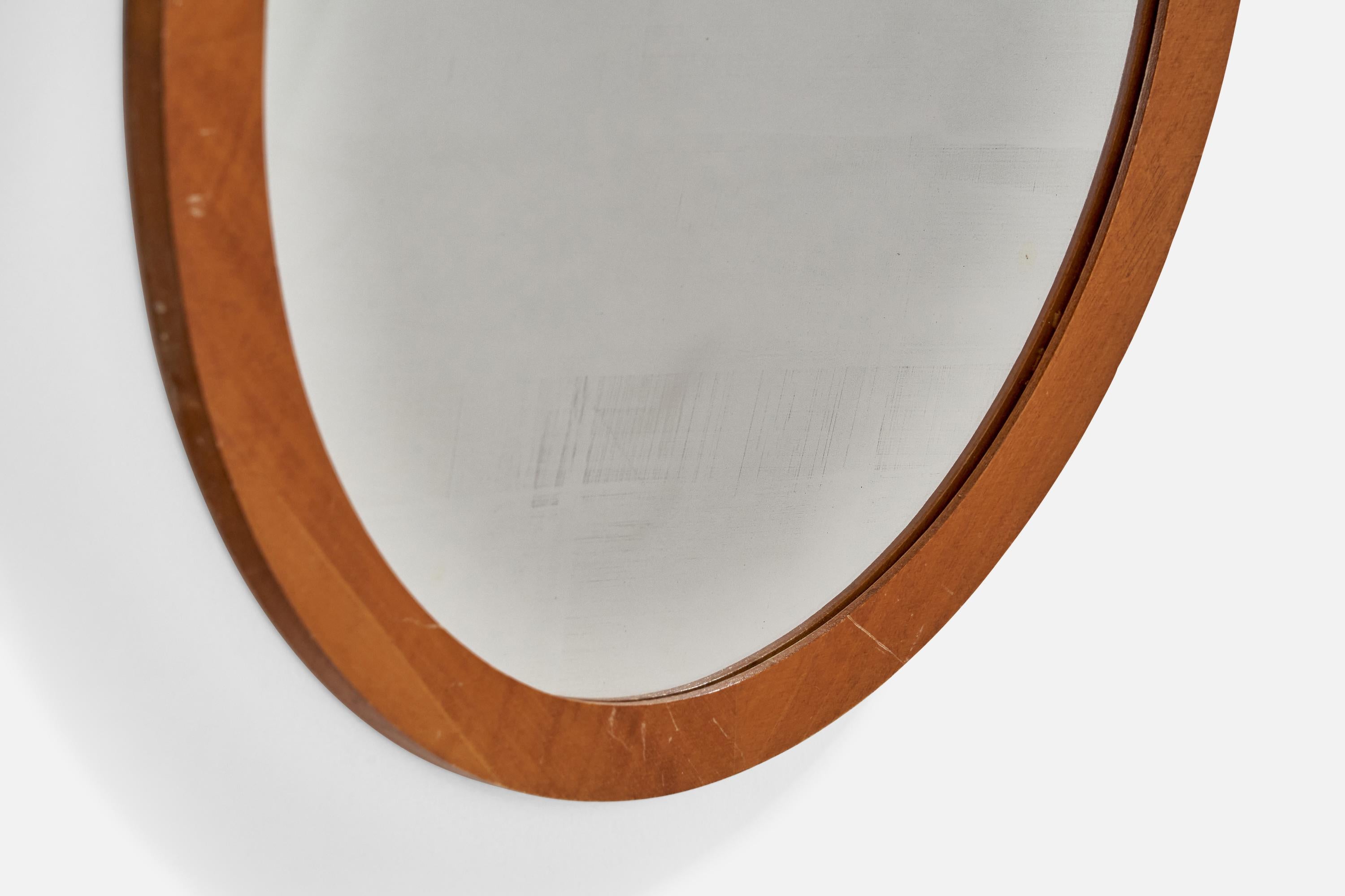 Designer suédois, miroir mural en chêne, Suède, années 1960 en vente 1