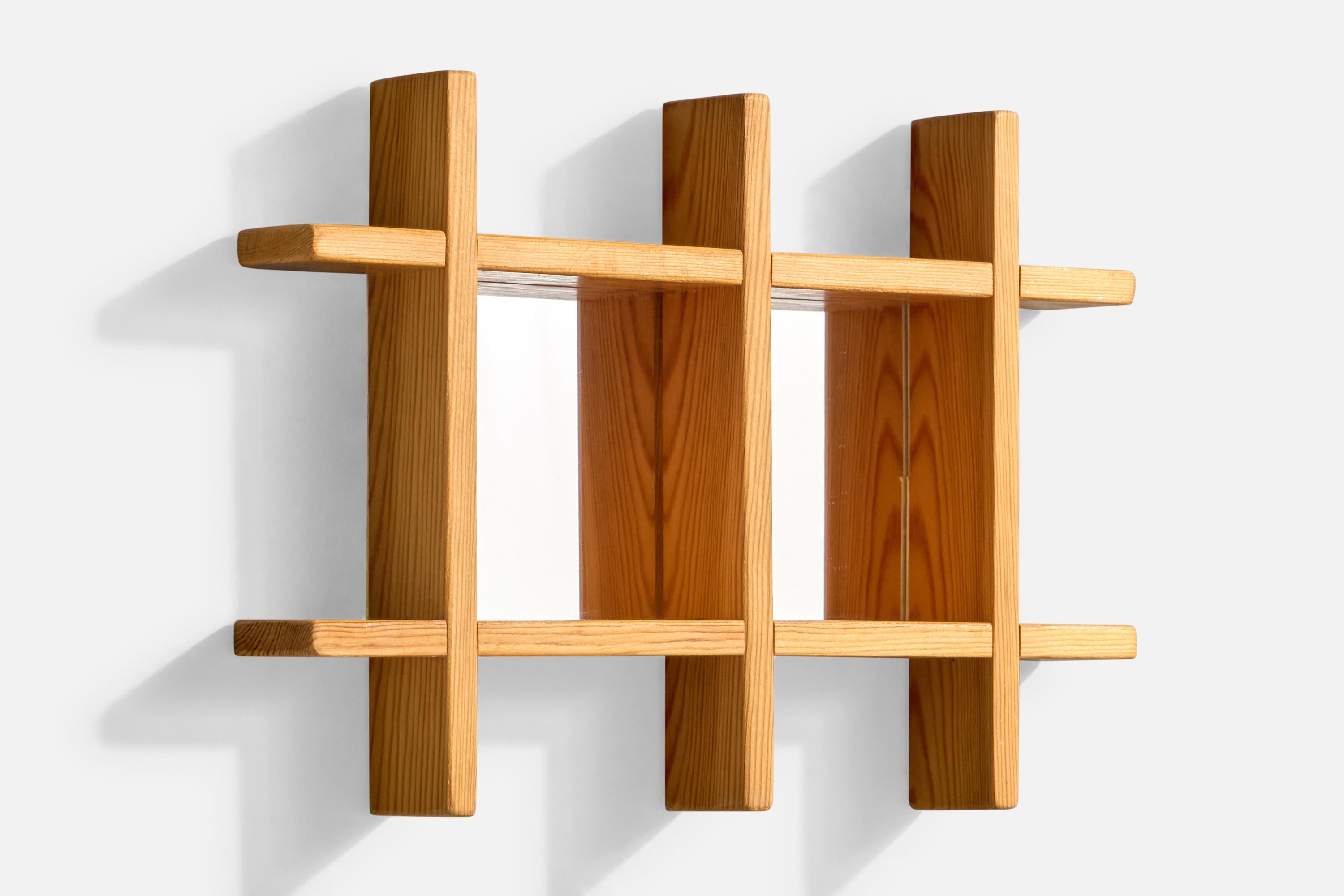 Swedish Designer, Wall Mirror, Pine, Sweden, 1970s In Good Condition For Sale In High Point, NC