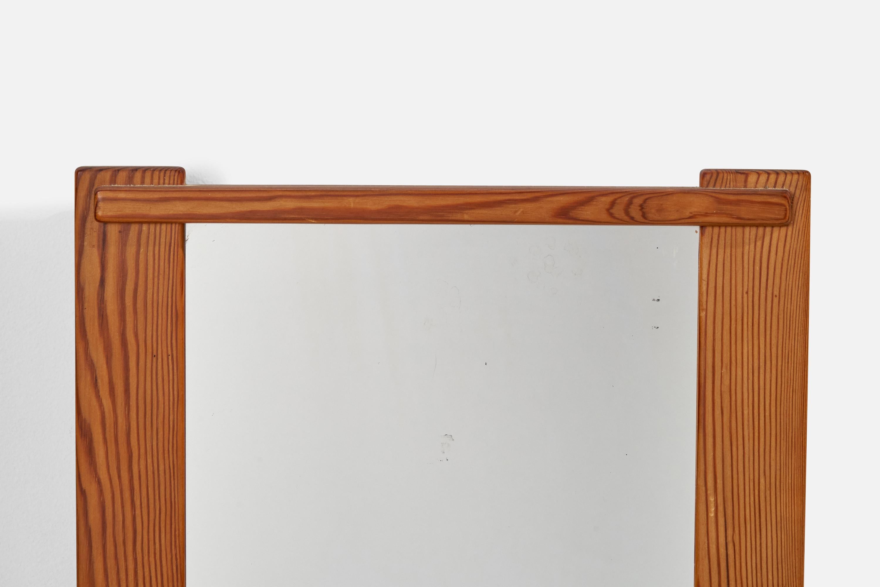 Swedish Designer, Wall Mirror, Pine, Sweden, 1970s In Good Condition For Sale In High Point, NC