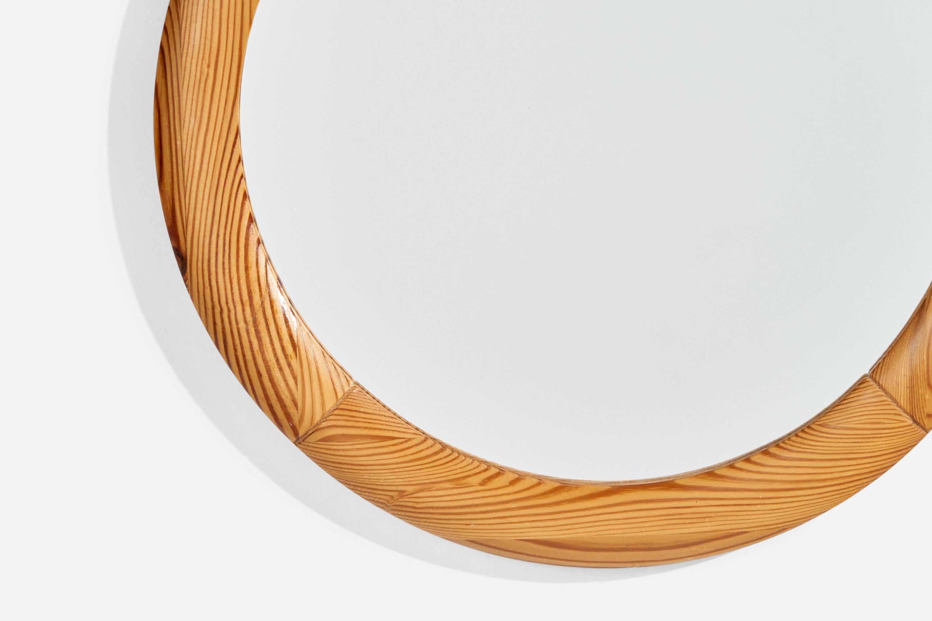 Fin du 20e siècle Designer suédois, miroir mural, pin, Suède, 1970 en vente
