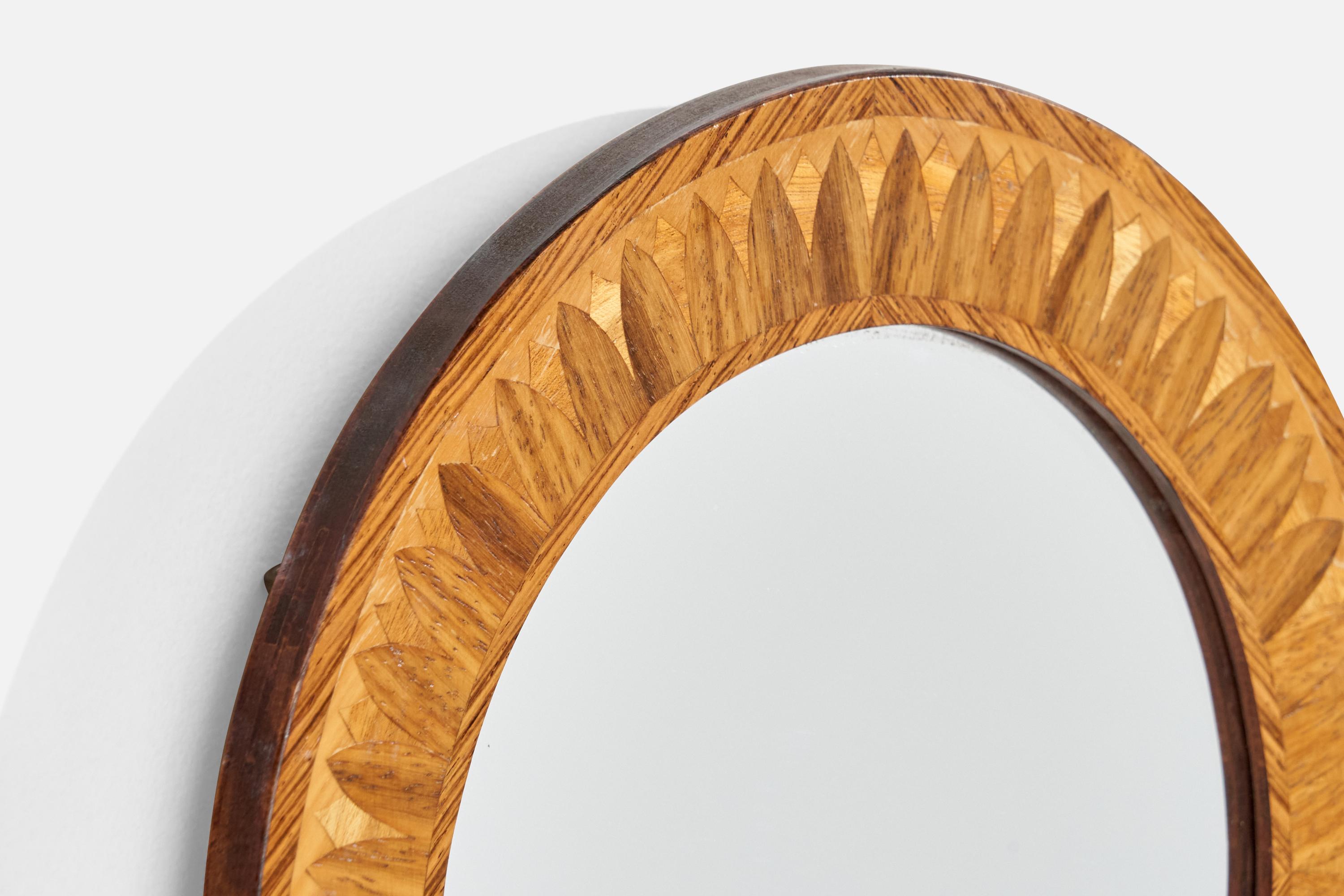 Suédois Designer suédois, miroir mural, bois, Suède, années 1940 en vente