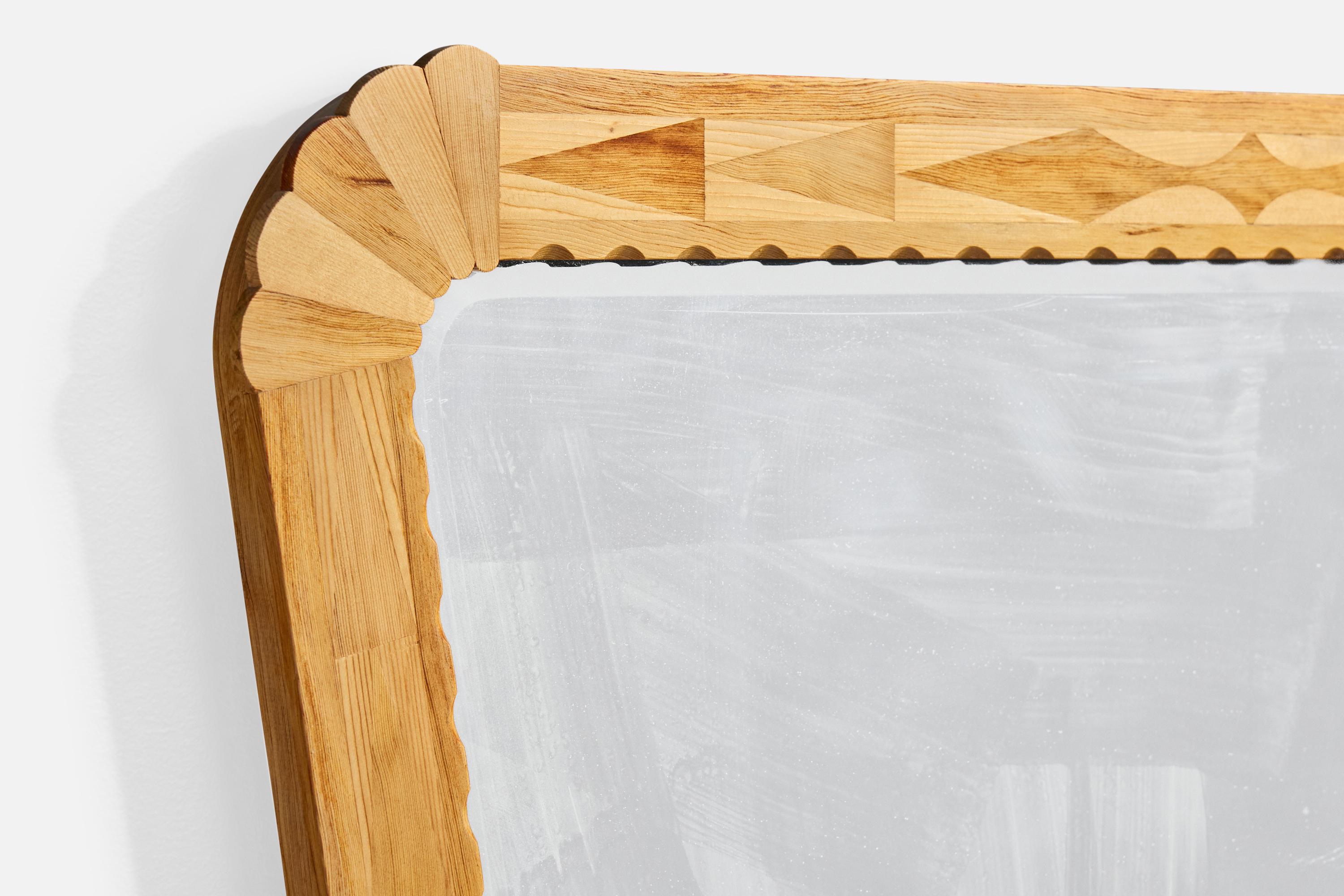 Designer suédois, miroir mural, bois, Suède, années 1940 Bon état - En vente à High Point, NC