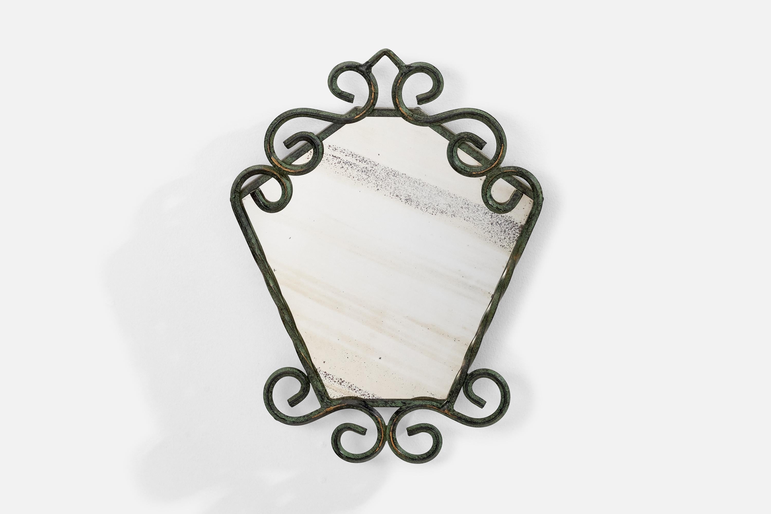 Petit miroir en fer forgé avec finition en bronze, conçu et produit en Suède, c.C. années 1970.