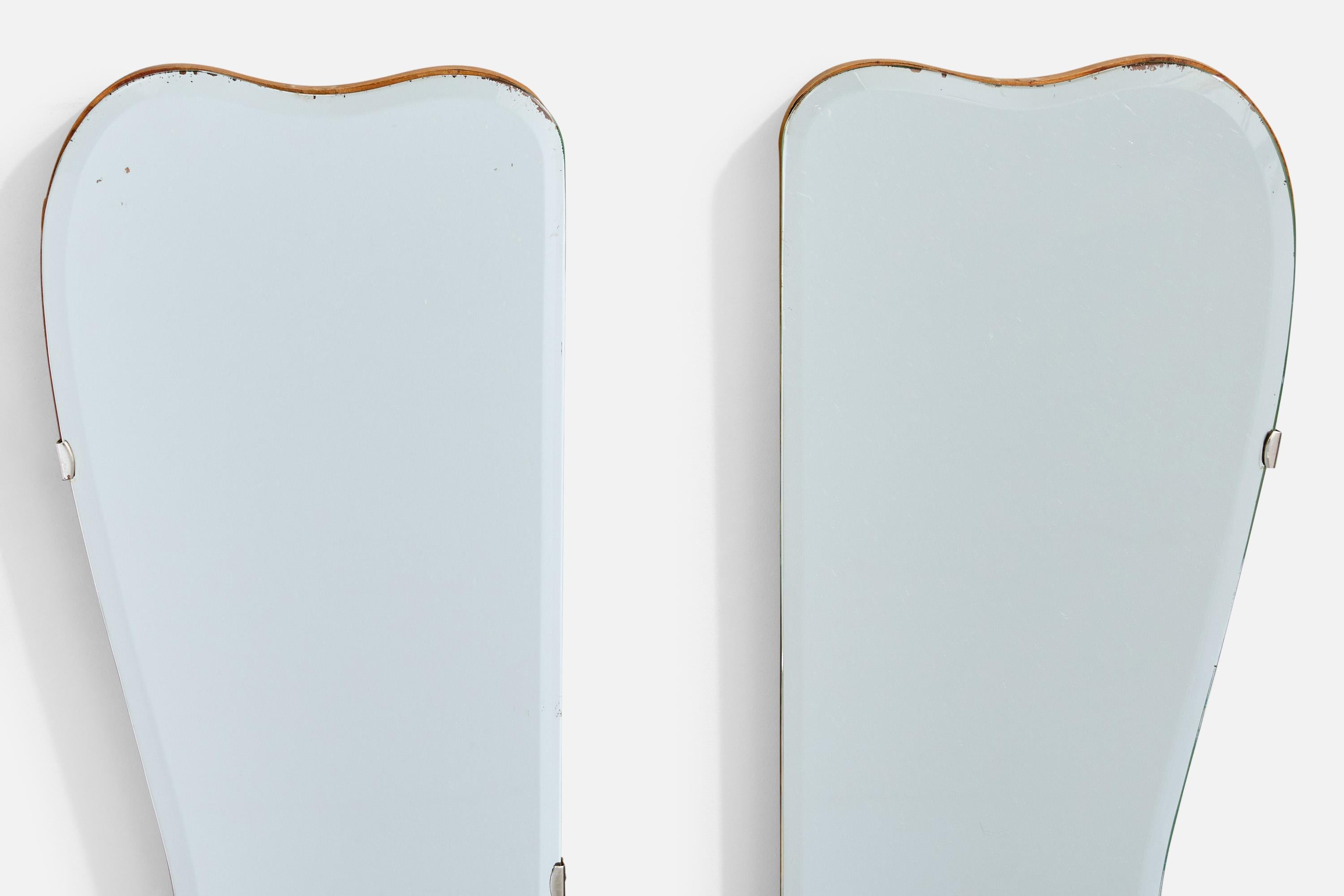 Suédois Designer suédois, miroirs muraux, teck, laiton, Suède, années 1950 en vente