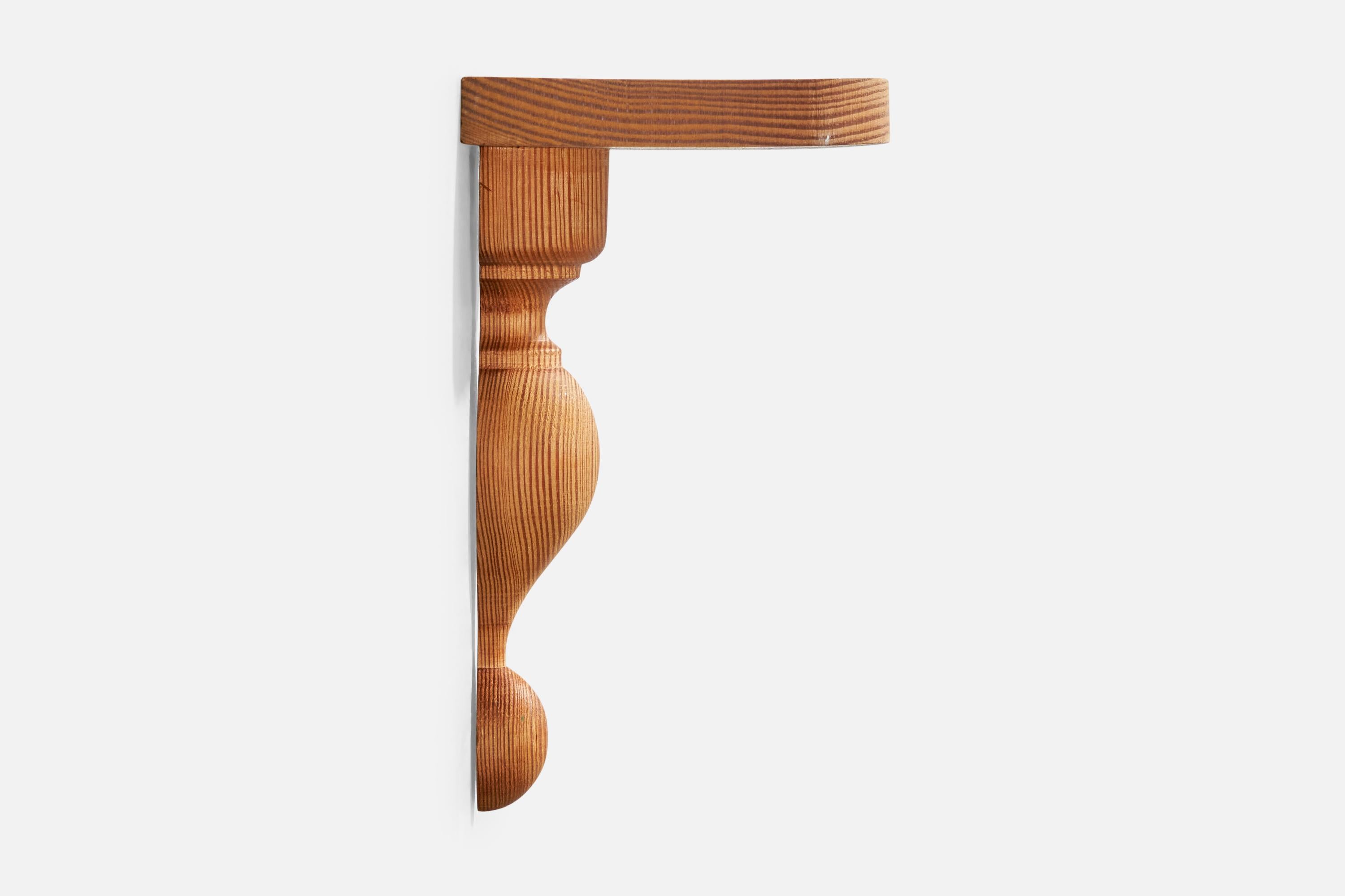 Swedish Designer, Wall Shelf, Pine, Sweden, 1970s For Sale 1