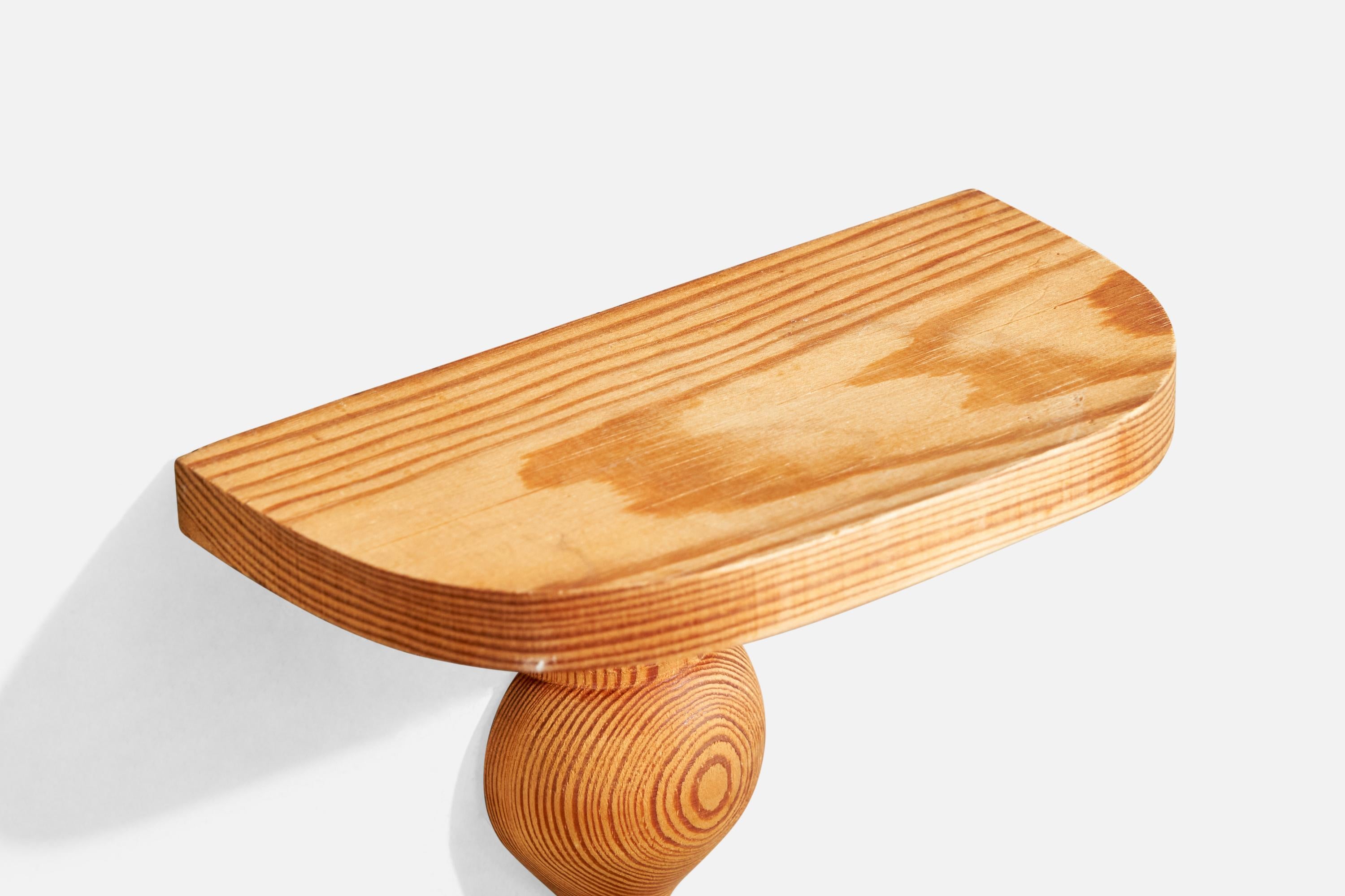 Swedish Designer, Wall Shelf, Pine, Sweden, 1970s For Sale 2