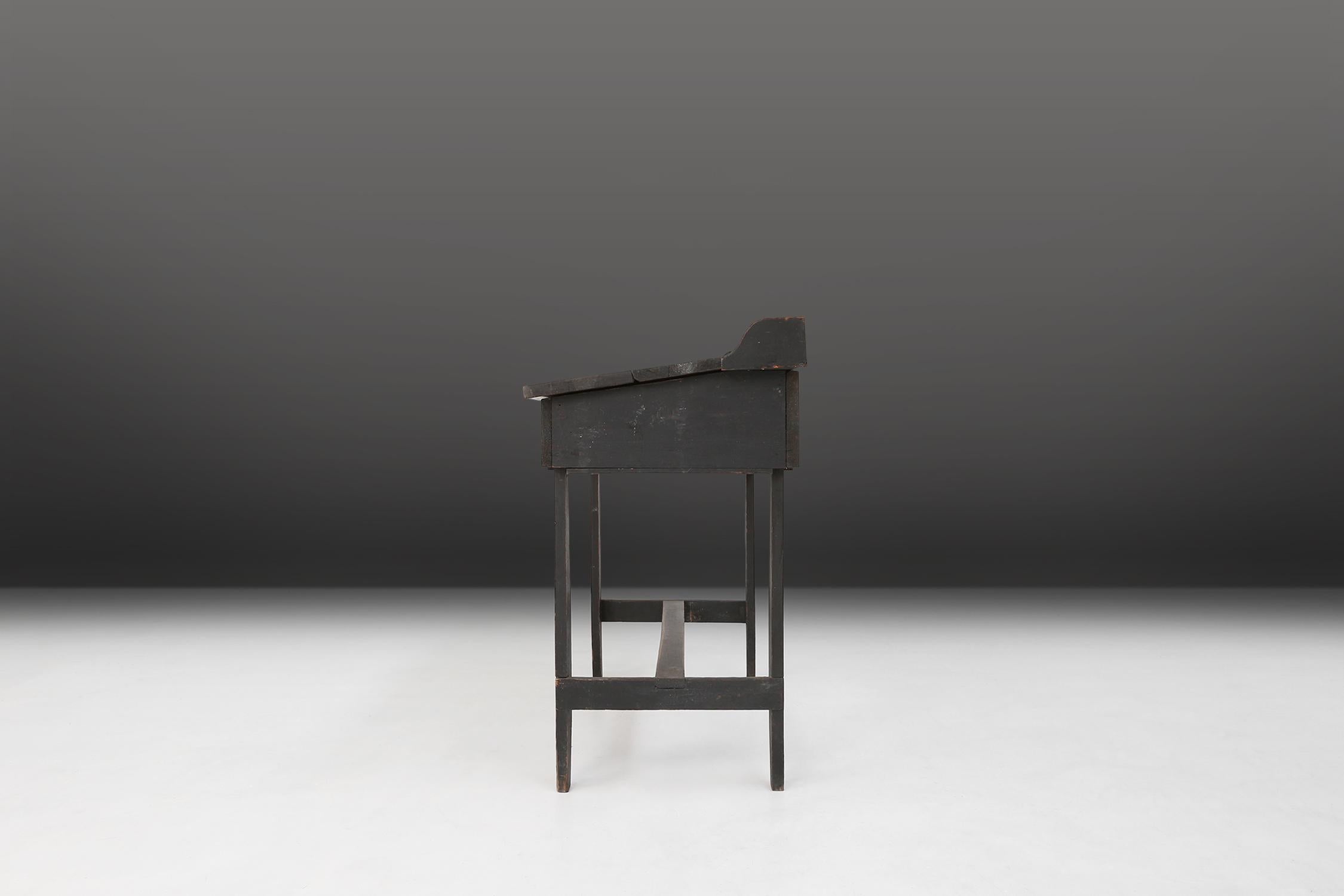 Swedish Desk 19th Century in Black Original Paint For Sale 6