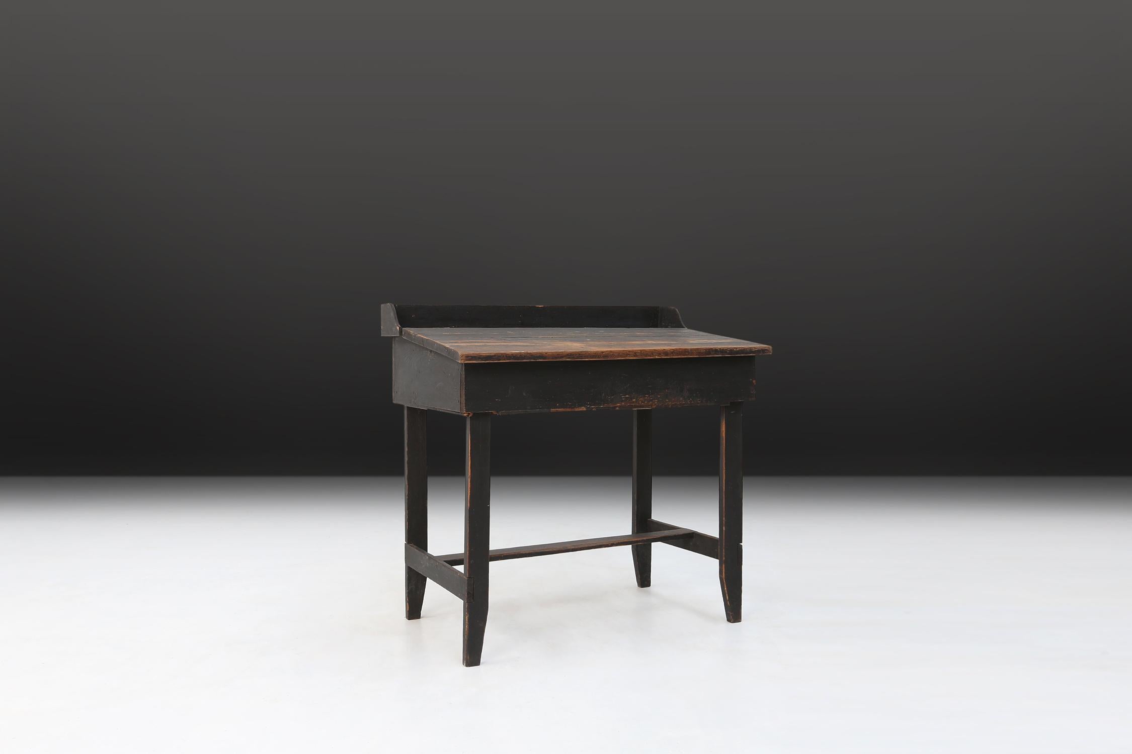 Swedish Desk 19th Century in Black Original Paint For Sale 8