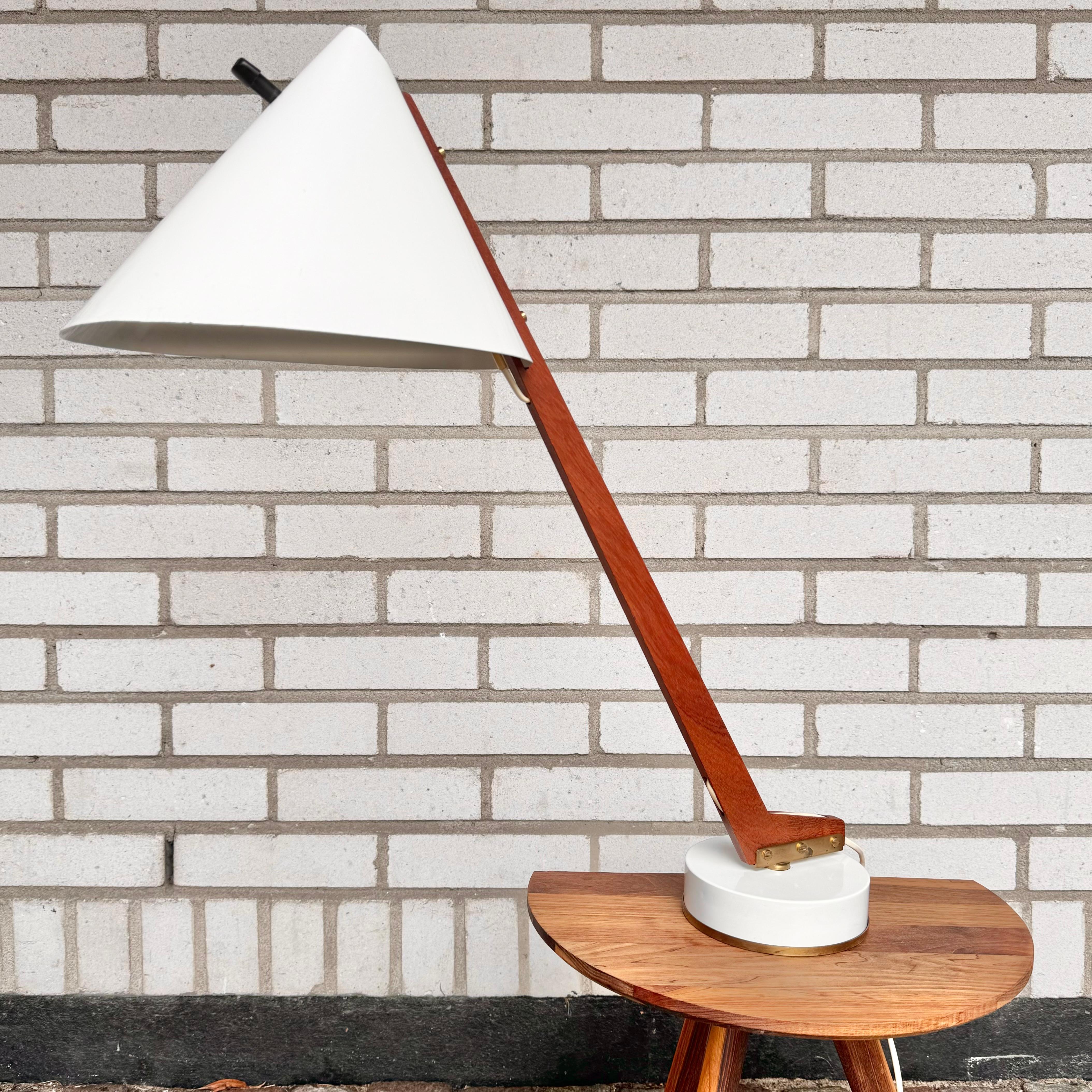 Rare lampe de bureau/table 