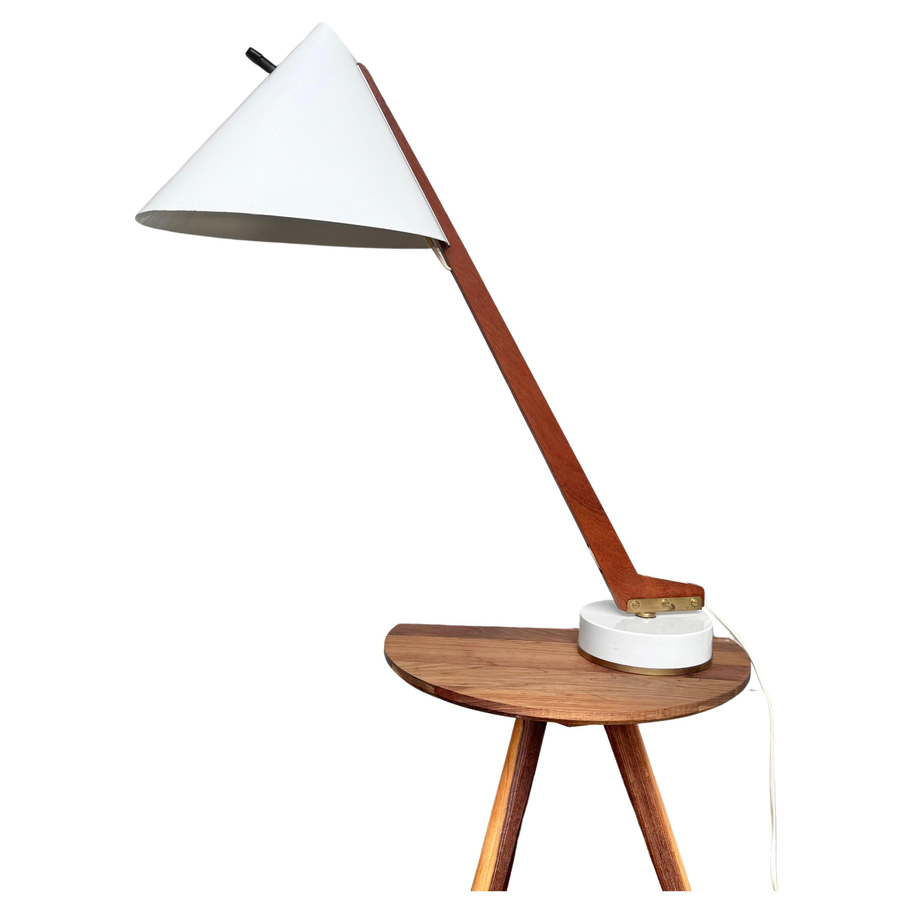 Lampe de bureau suédoise B-54 par Hans Agne Jakobosson en vente