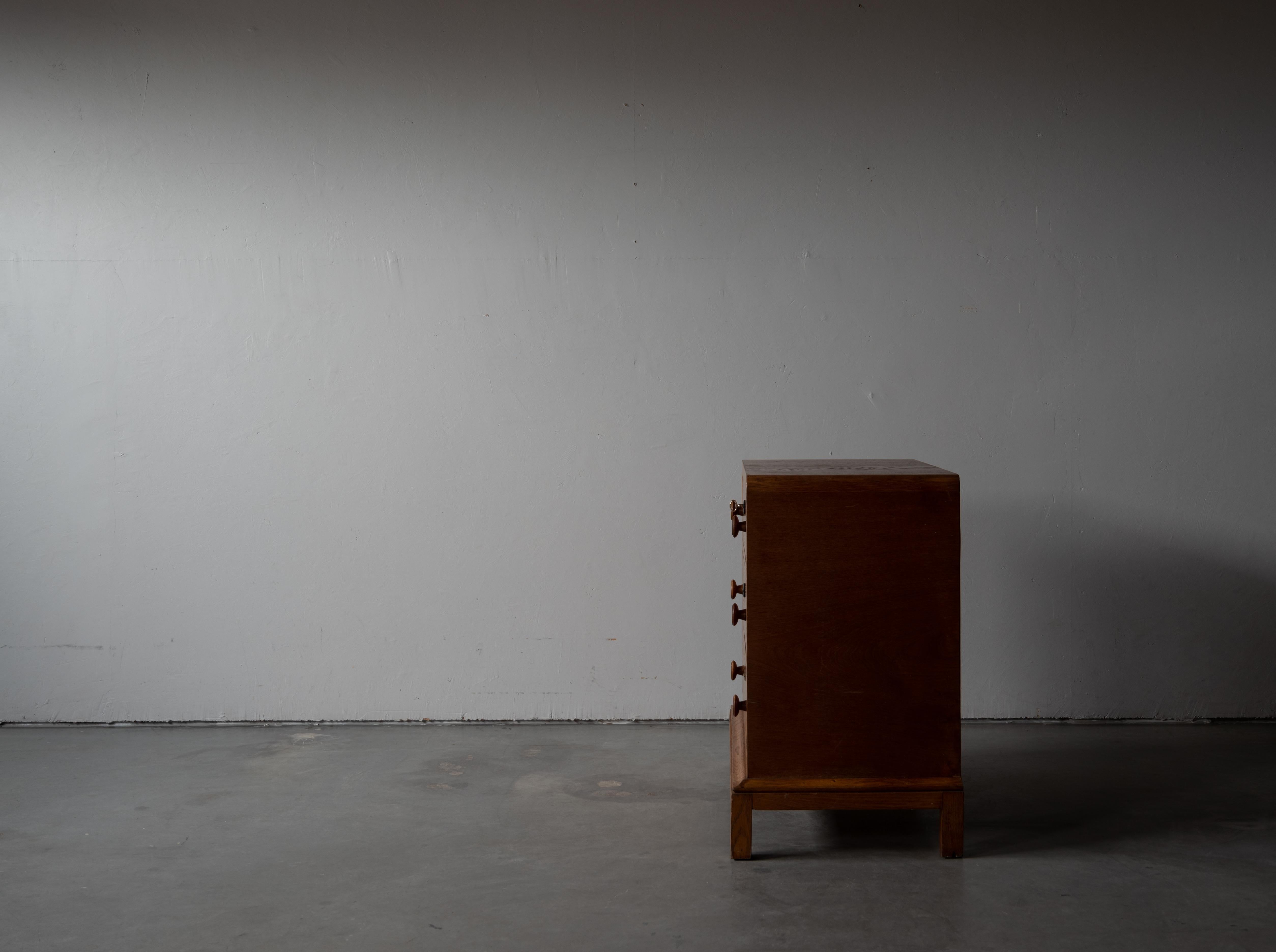 Swedish, Dresser / Chest of Drawers, Solid Oak, Brass, Sweden, 1940s In Good Condition In High Point, NC