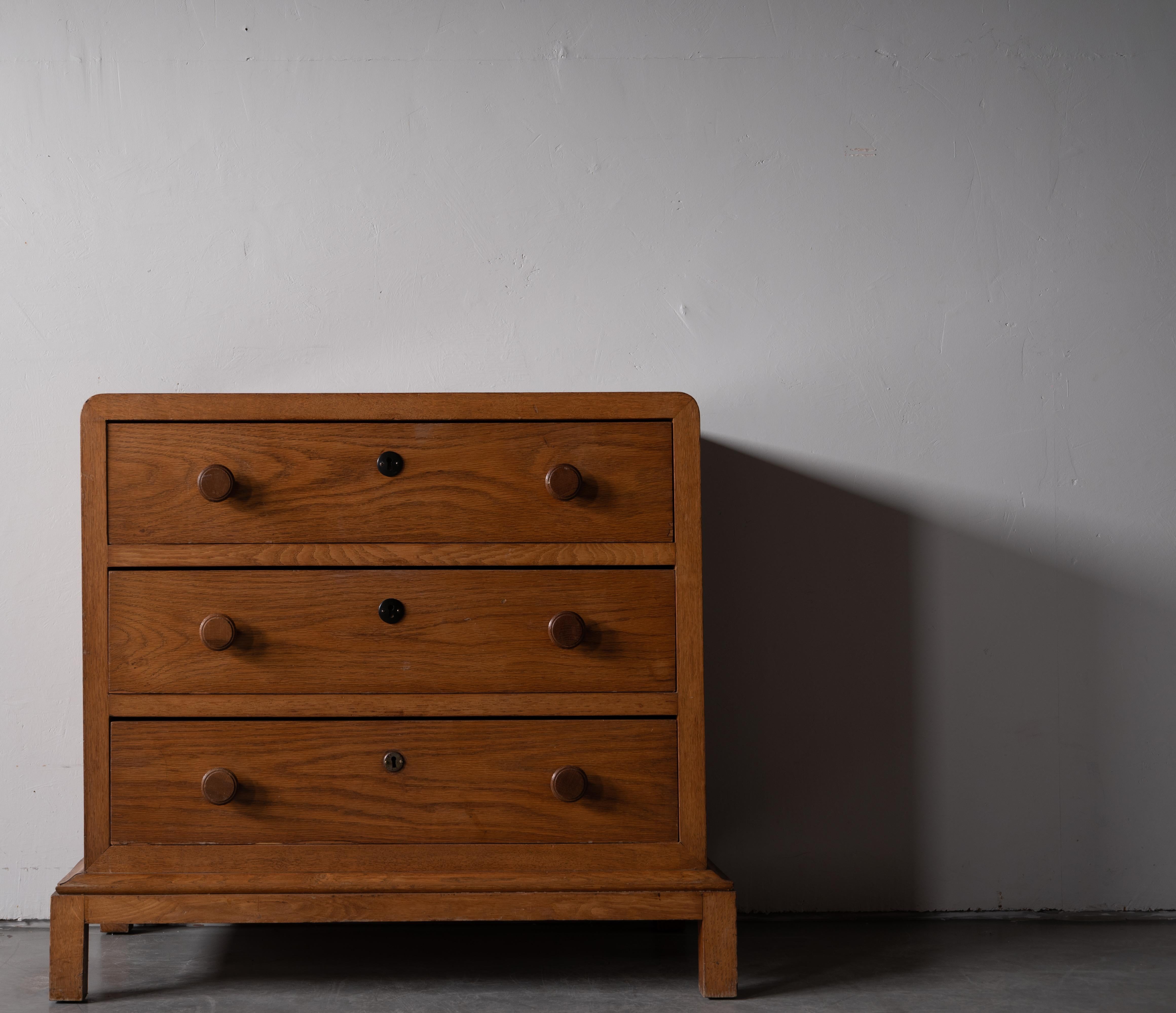 Swedish, Dresser / Chest of Drawers, Solid Oak, Brass, Sweden, 1940s 2