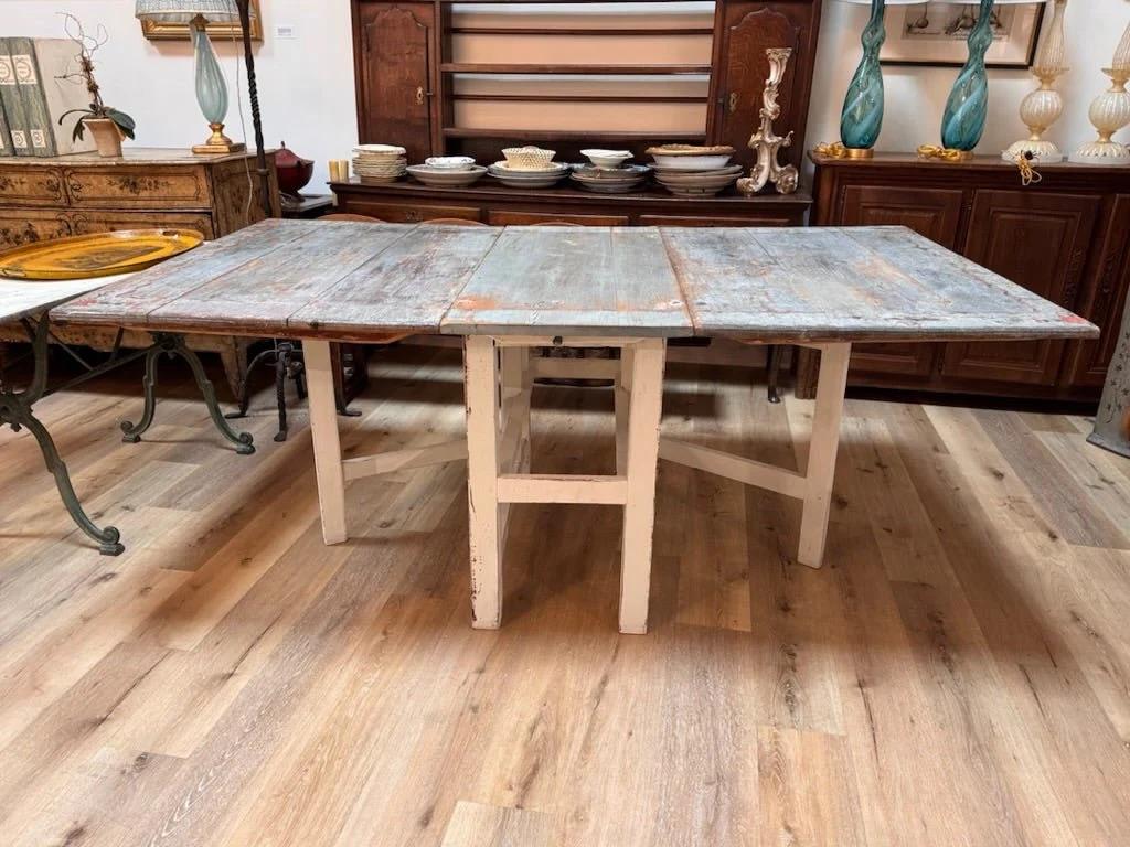 Suédois Table de bordure suédoise à feuilles tombantes