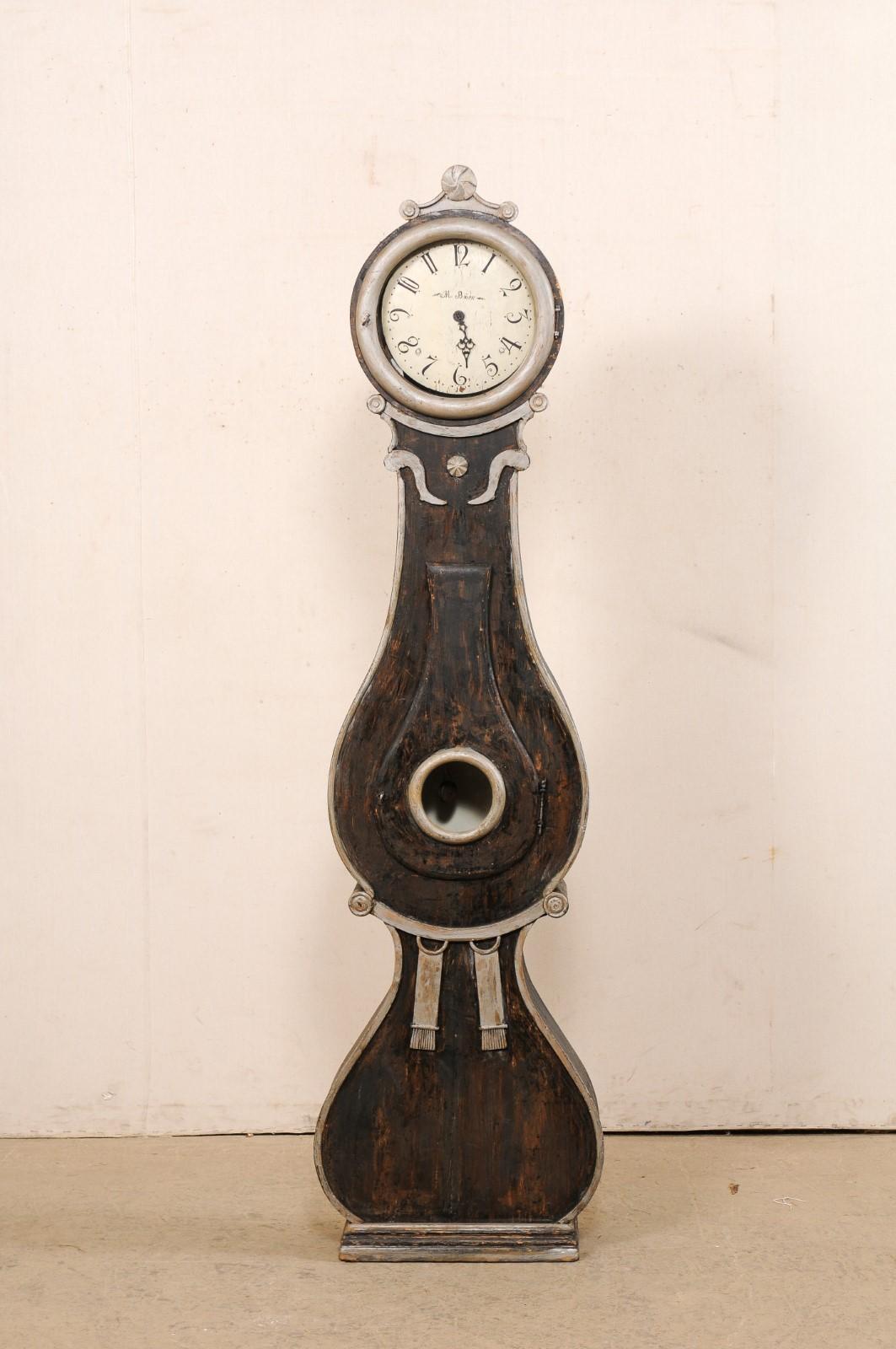 Suédois Horloge de sol Fryksdahl suédoise du début du 19e siècle avec visage et mouvement en métal d'origine en vente