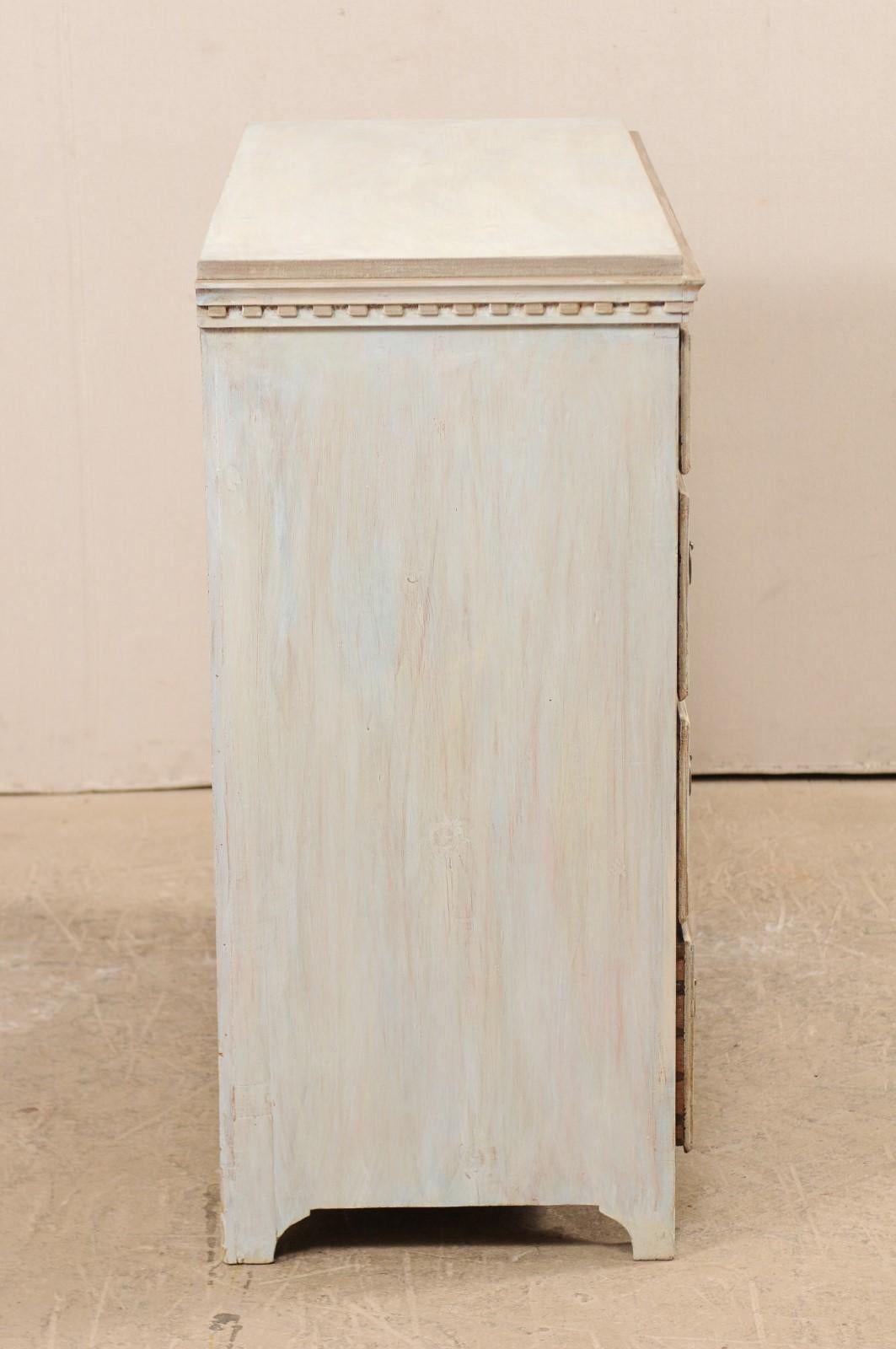 Swedish Early 19th Century Five-Drawer Painted Wood Chest in Pale Blue 4