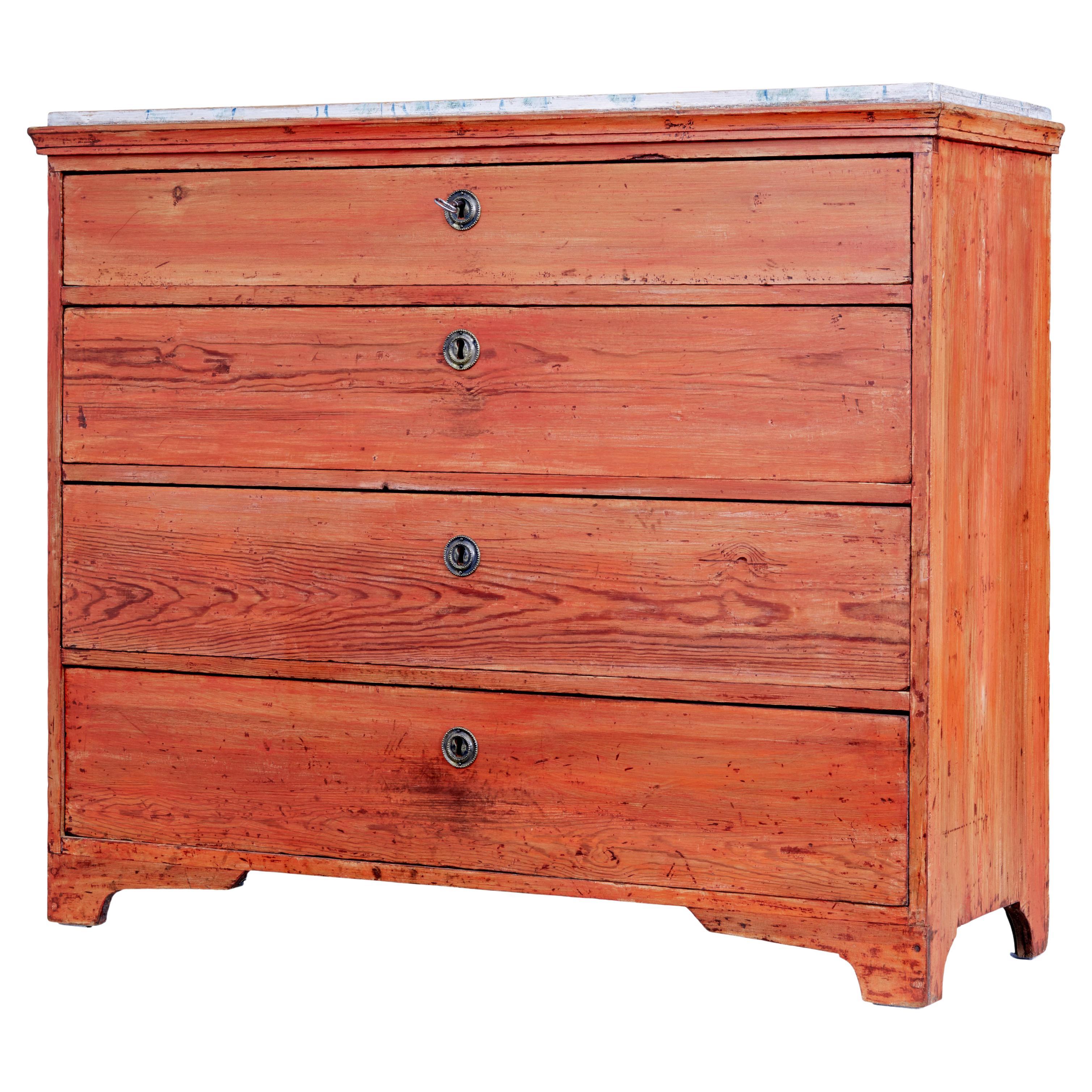 Swedish early 19th century painted pine chest of drawers For Sale