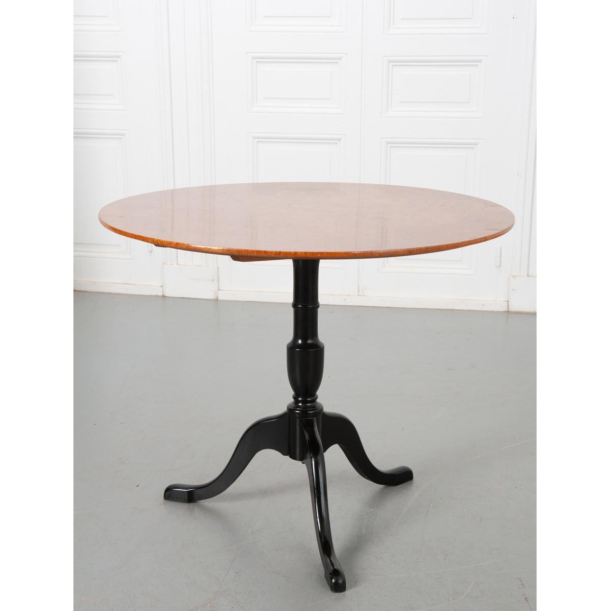 Swedish Early 20th Century Birch Tilt Top Table   In Good Condition For Sale In Baton Rouge, LA