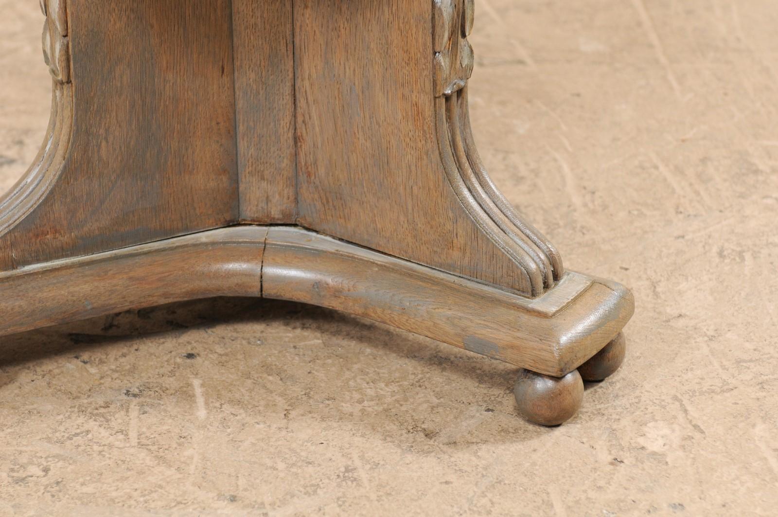 Swedish Early 20th Century Round Painted Wood Occasional Table with Marble Top 7