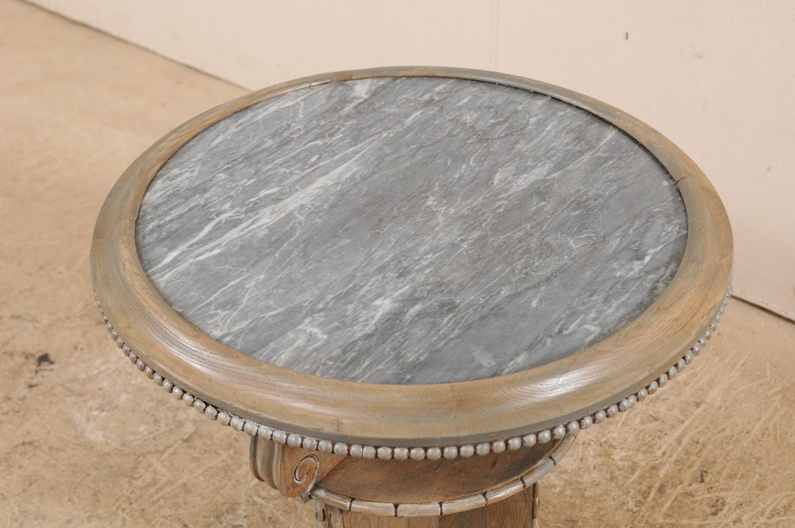 Swedish Early 20th Century Round Painted Wood Occasional Table with Marble Top 3