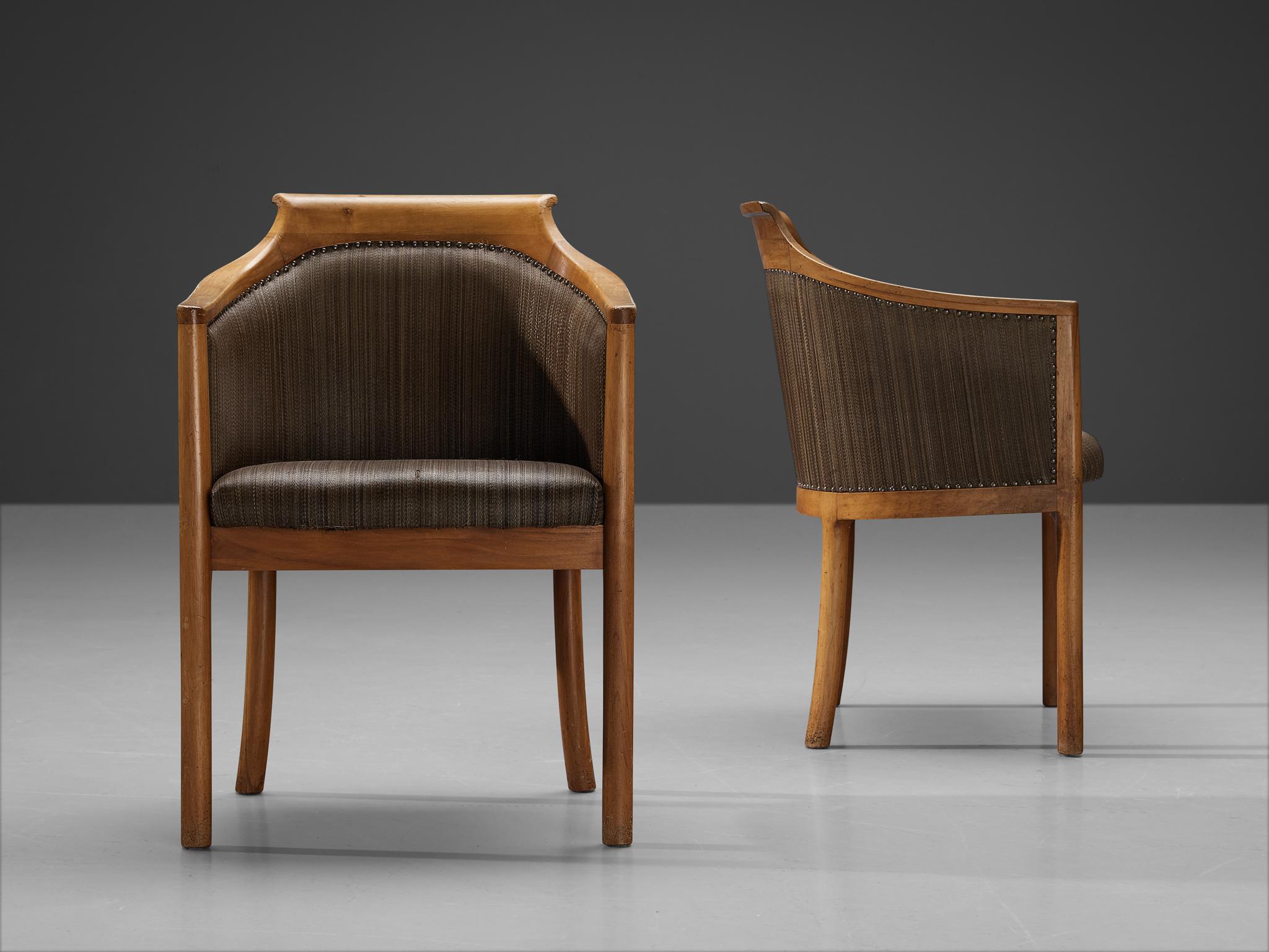 Swedish Elegant Pair of Armchairs in Walnut and Horsehair In Good Condition In Waalwijk, NL