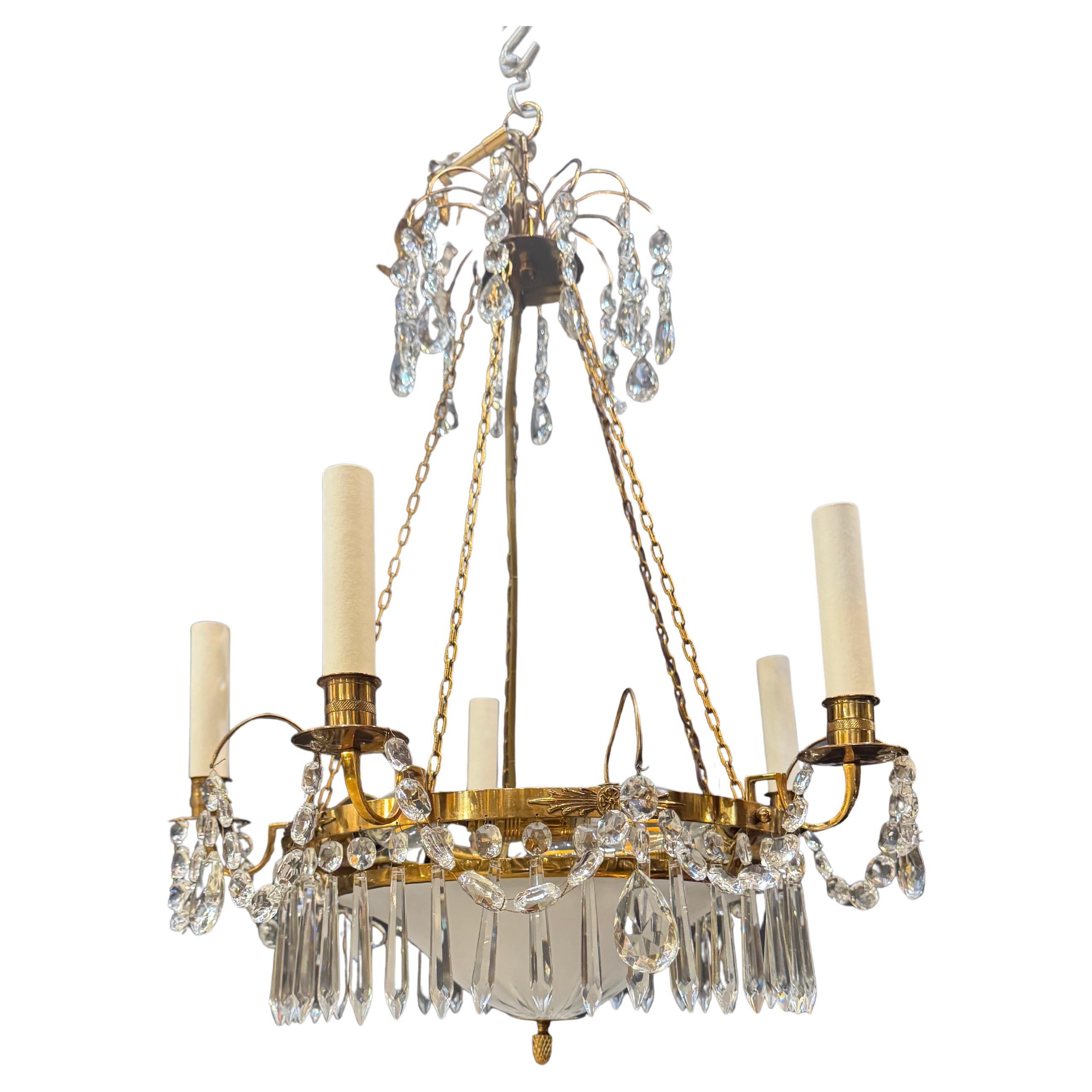 Lampadario Impero svedese del 1930 con cristalli e vetro inciso