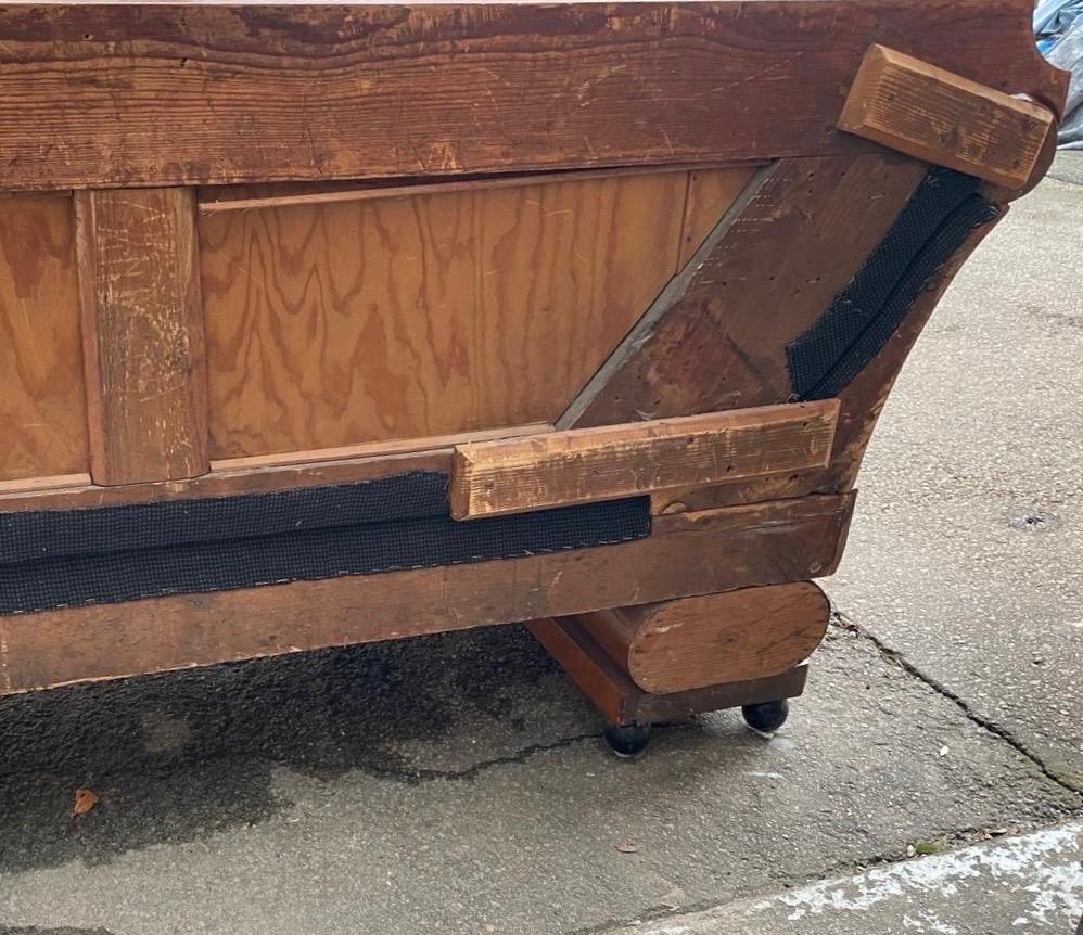 Sofa en bois de l'Empire suédois Karl Johan 19ème siècle Suède en vente 1
