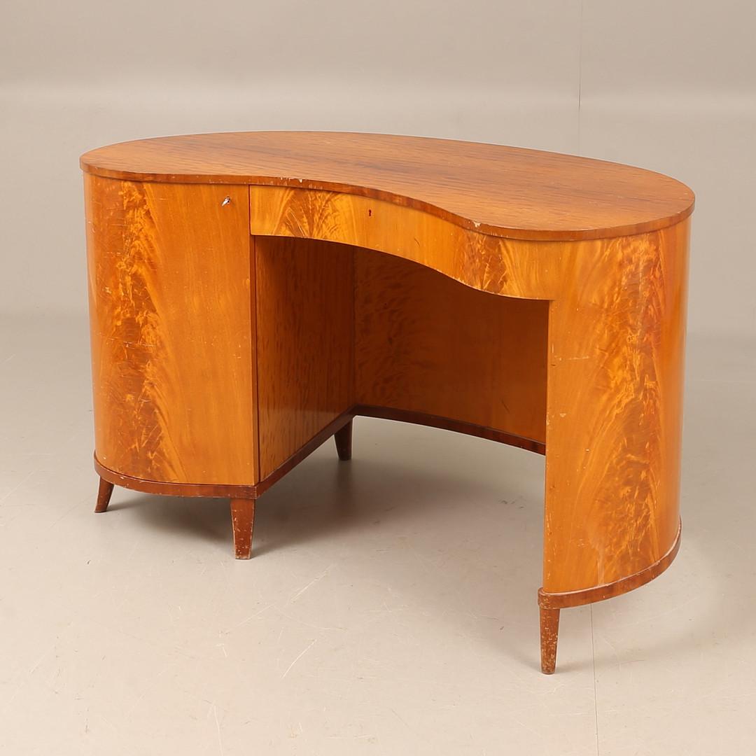 Swedish Erik Chambert art deco desk, 1940 For Sale 5