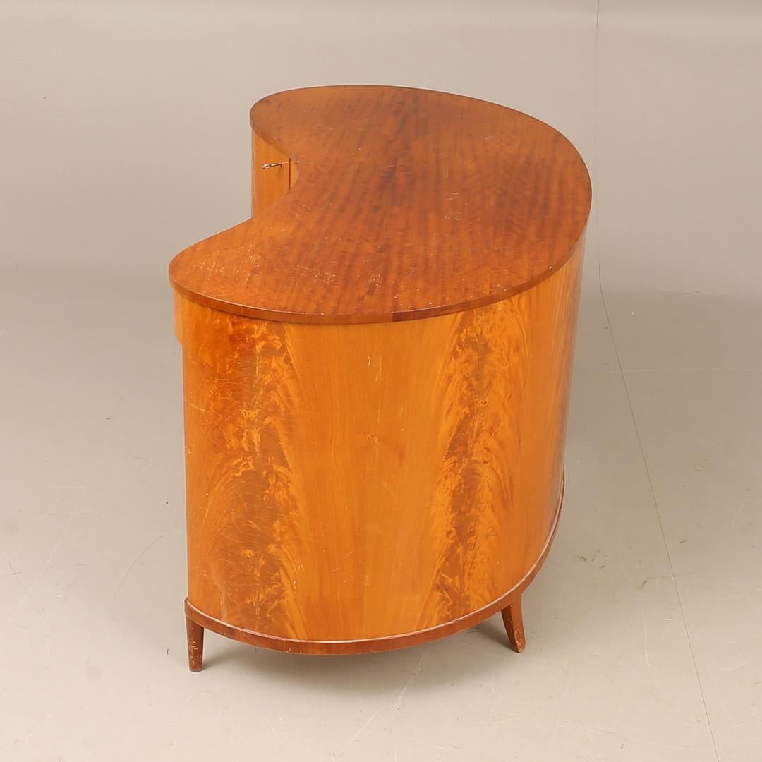 Swedish Erik Chambert art deco desk, 1940 For Sale 6