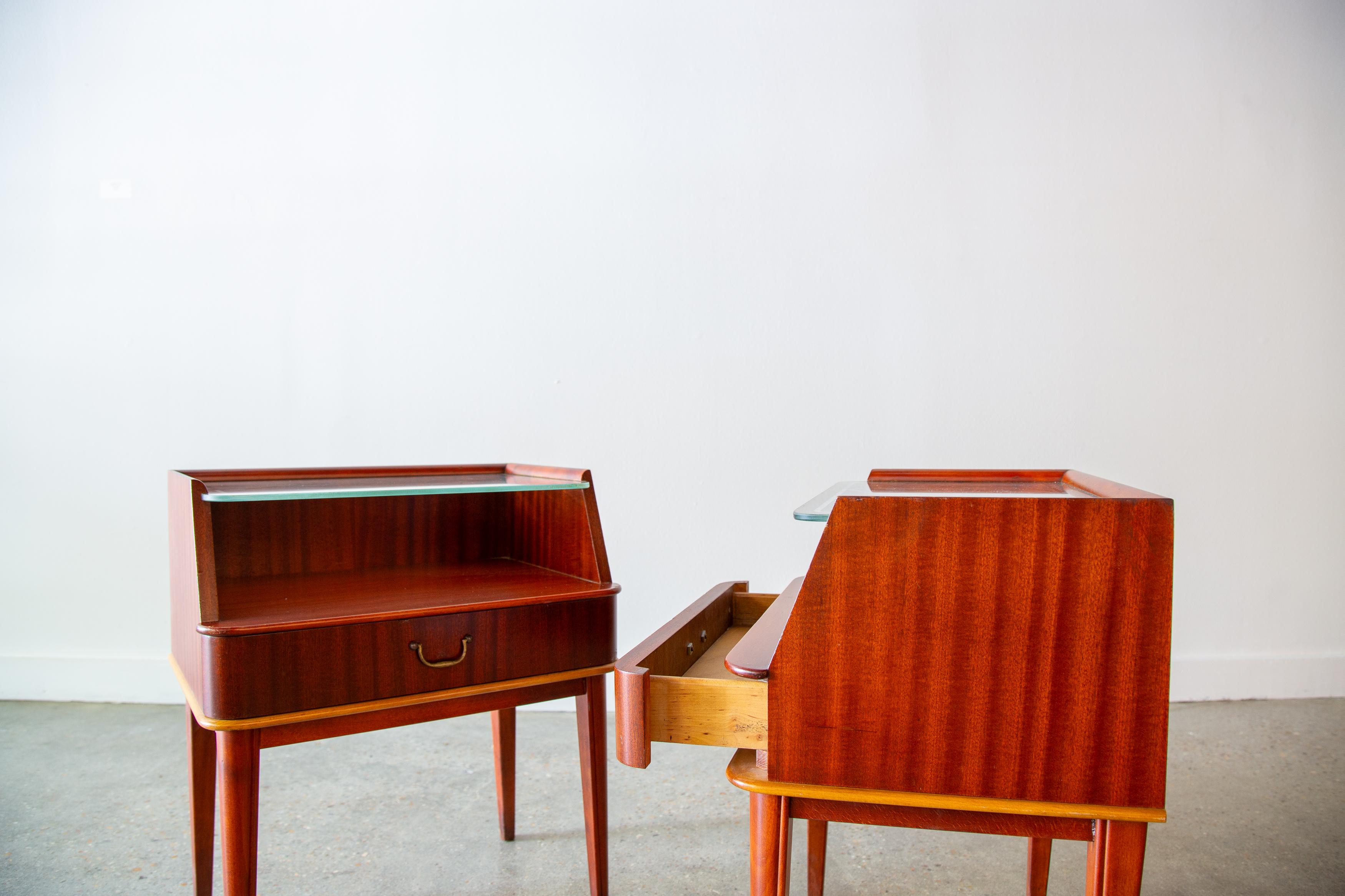 Swedish Etched Glass Petite Nightstands in Mahogany and birch fillet by Bodafors For Sale 2