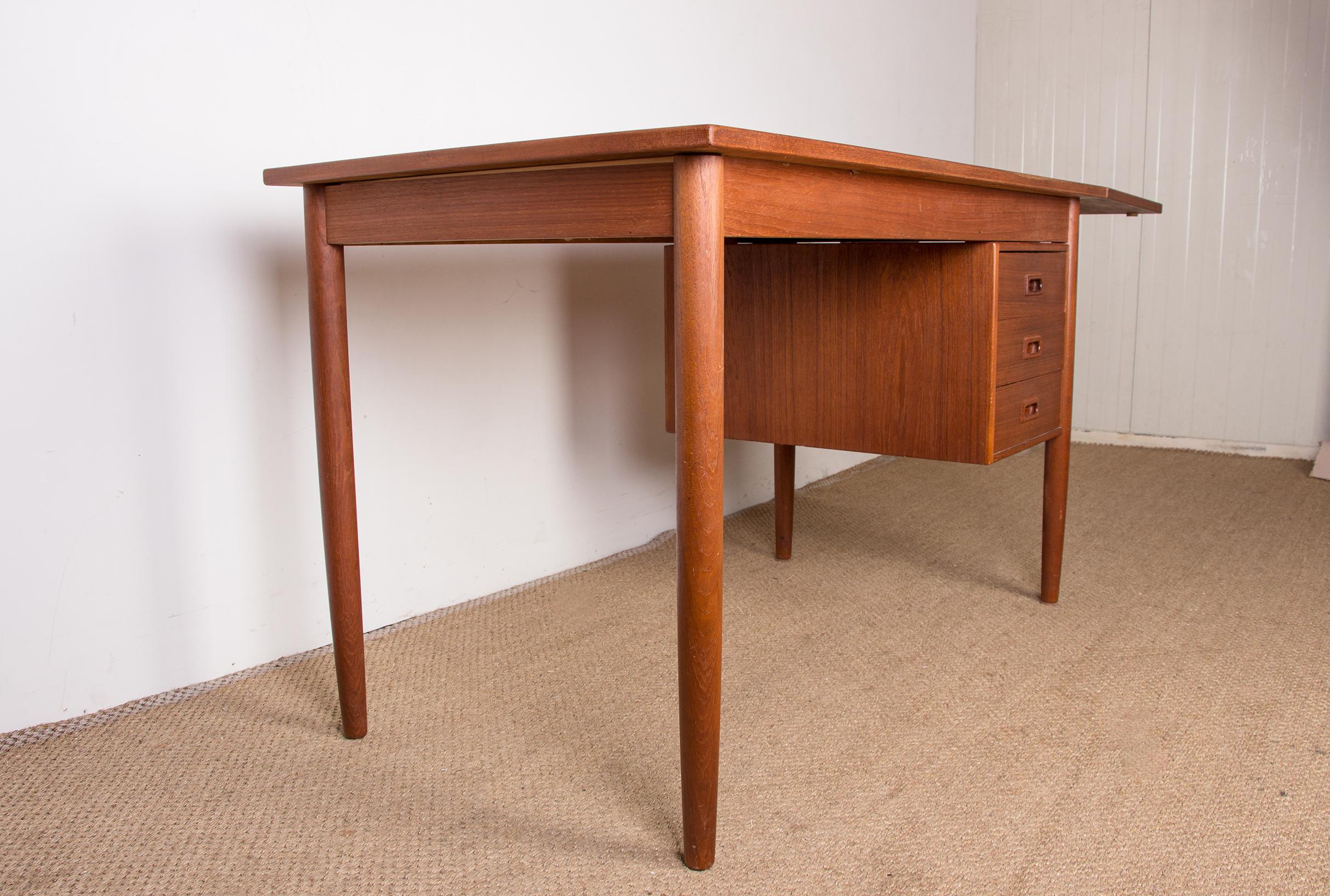 Swedish extendable teak desk, sliding unit and folding extension 1960. For Sale 4