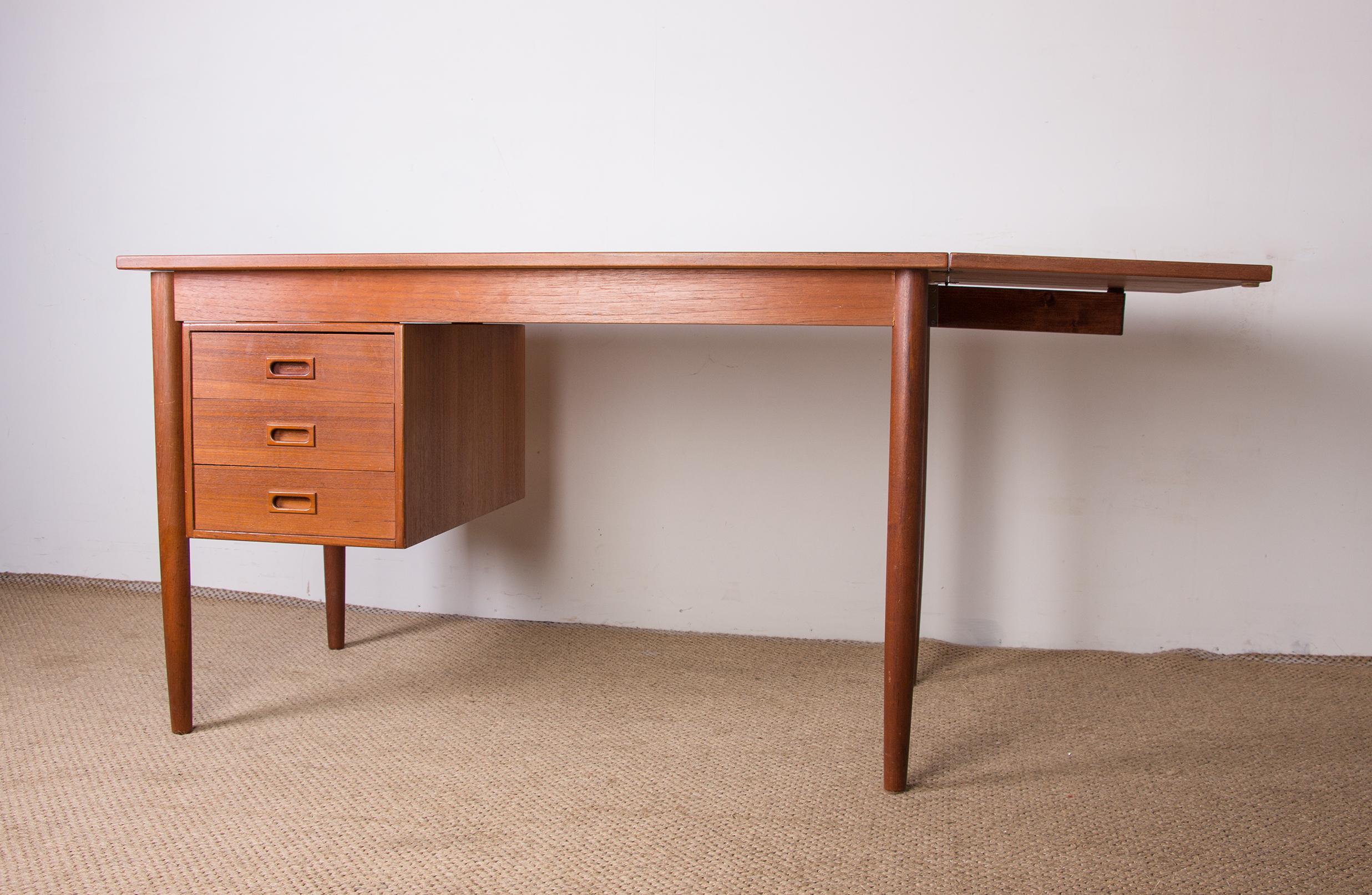 Swedish extendable teak desk, sliding unit and folding extension 1960. For Sale 2