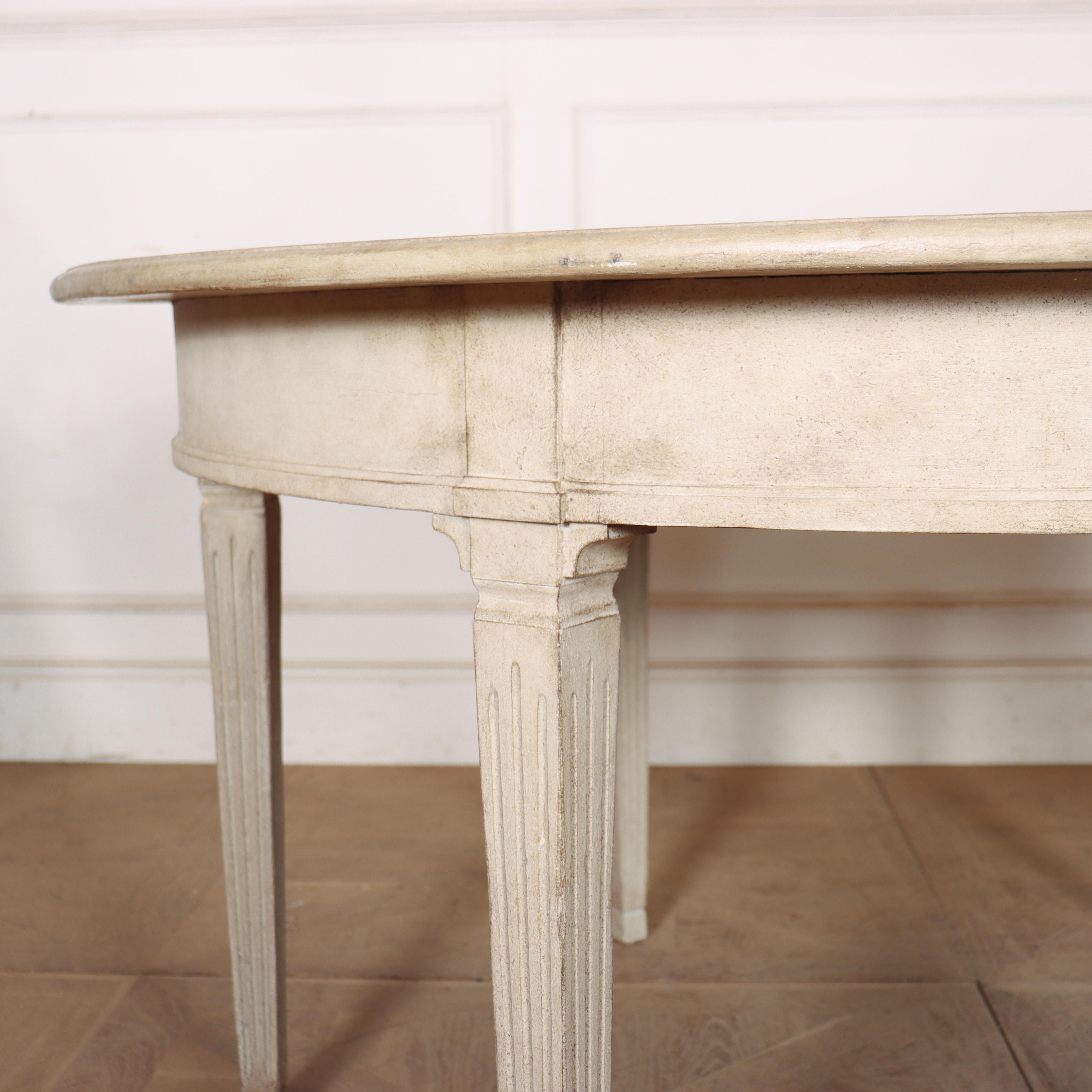 Swedish Extending Dining Table In Good Condition In Leamington Spa, Warwickshire