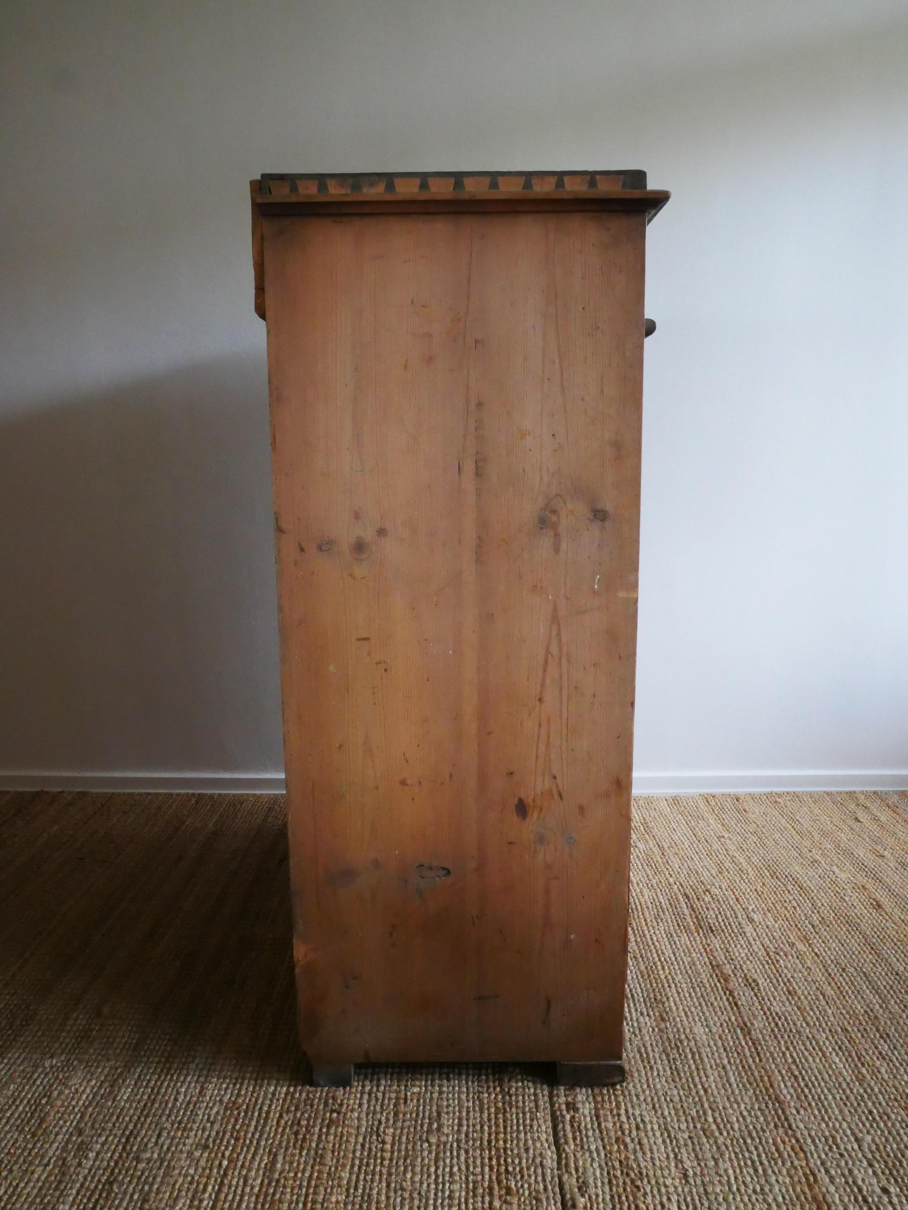 Swedish Farmers Cabinet from Jämtland in the mid-19th century For Sale 7