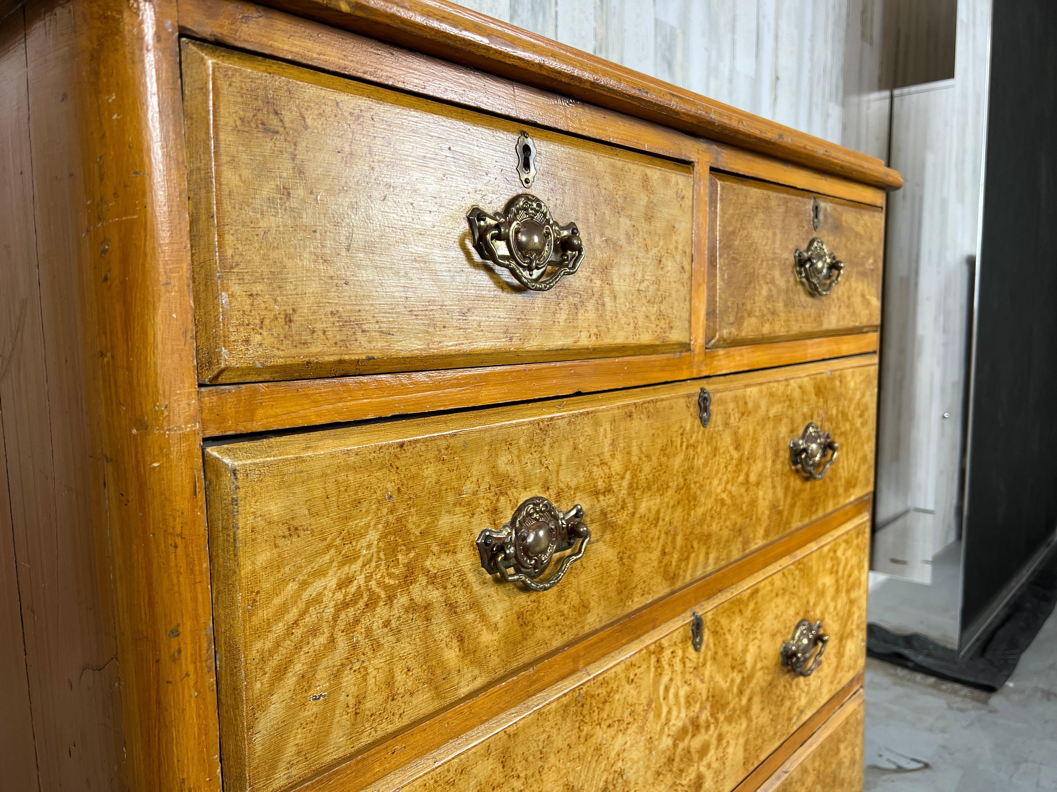 Swedish Faux Painted Grain Chest of Drawers For Sale 6