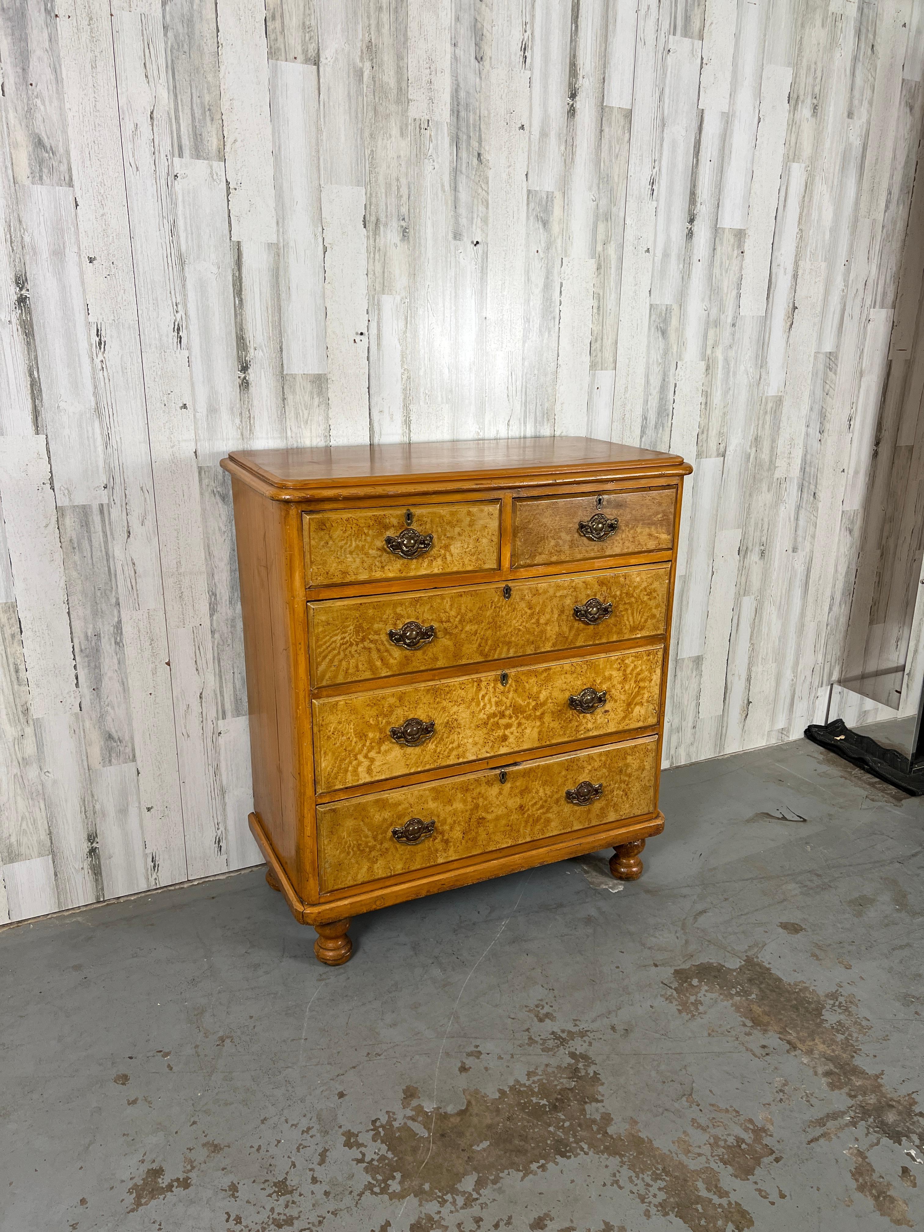 Swedish Faux Painted Grain Chest of Drawers For Sale 2