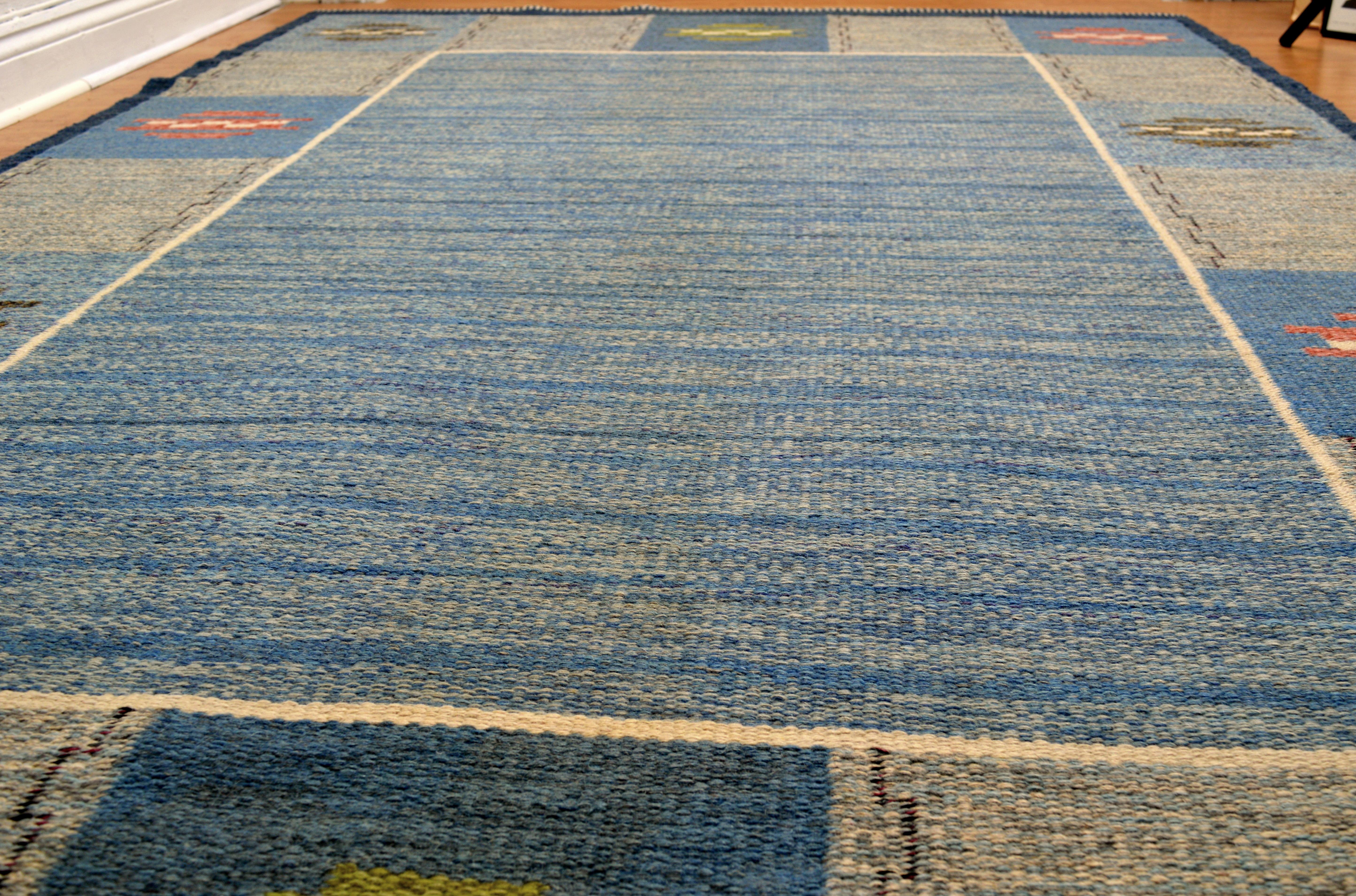Swedish Flat-Weave Rölakan Carpet Attributed to Rakel Carlander In Good Condition For Sale In Stockholm, SE