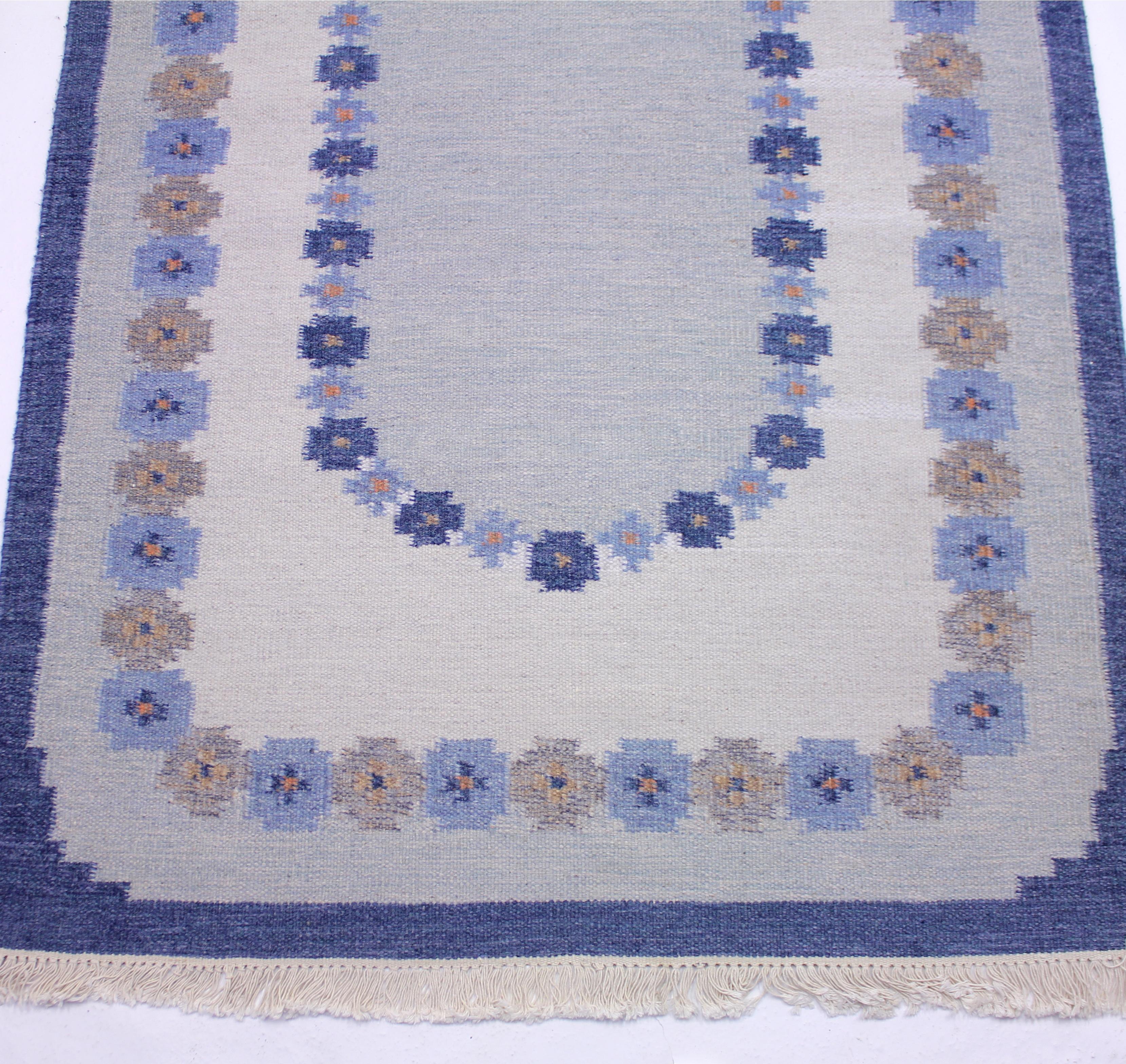 Swedish Flat Weave Röllakan Carpet, 1950s In Good Condition In Uppsala, SE