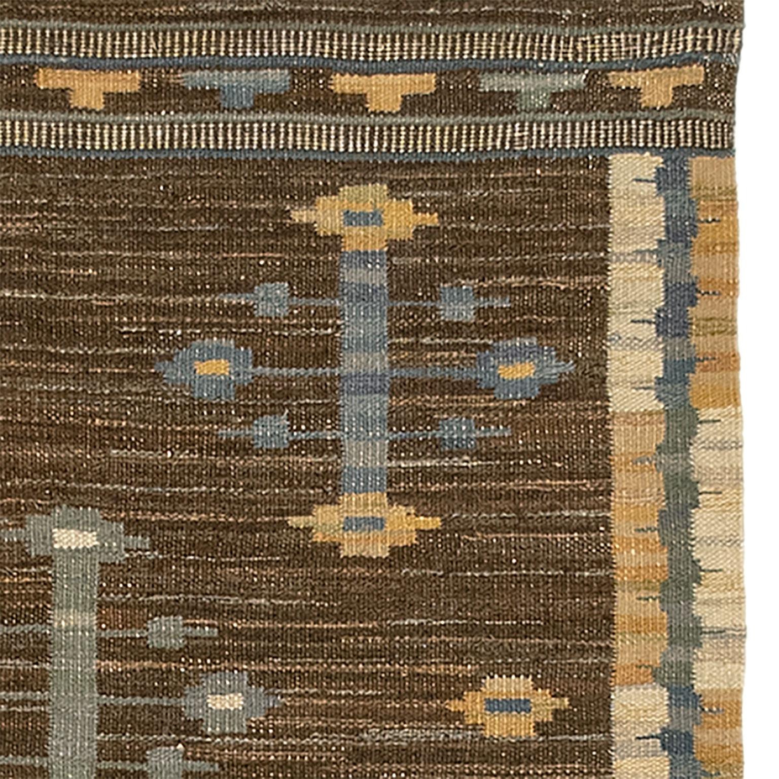 Swedish Flat Weave Rug, Mid 20th Century In Good Condition For Sale In New York, NY