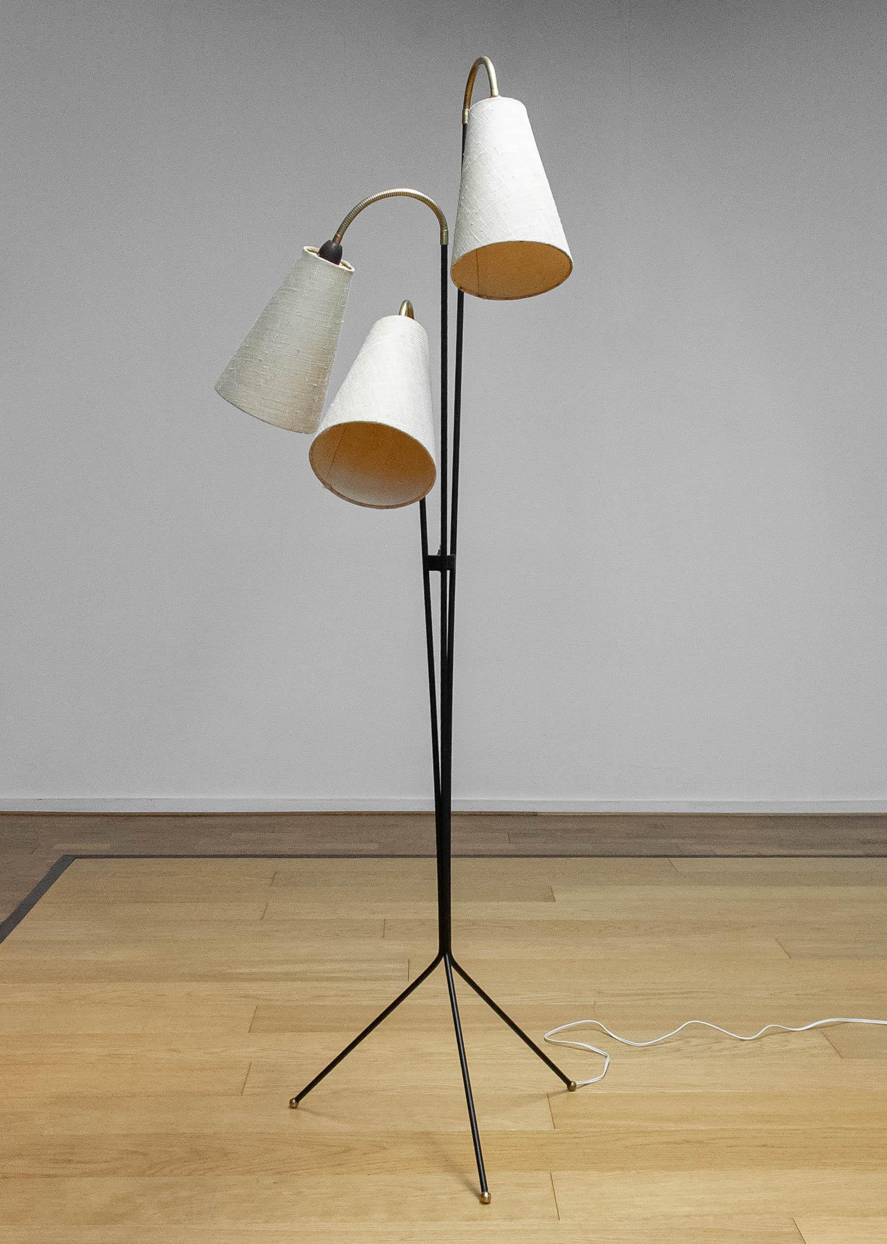 Lampadaire suédois par Svend Aage Holm Sørensen avec abat-jour en toile de jute 1950 en vente 2